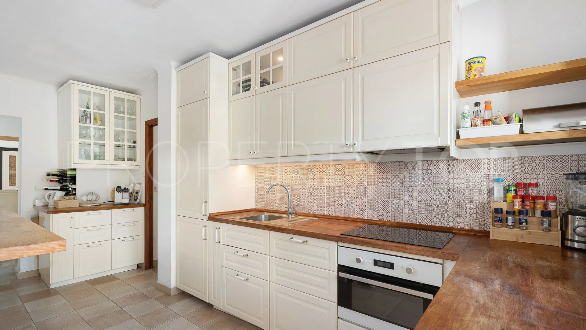 For sale 4 bedrooms villa in La Campana