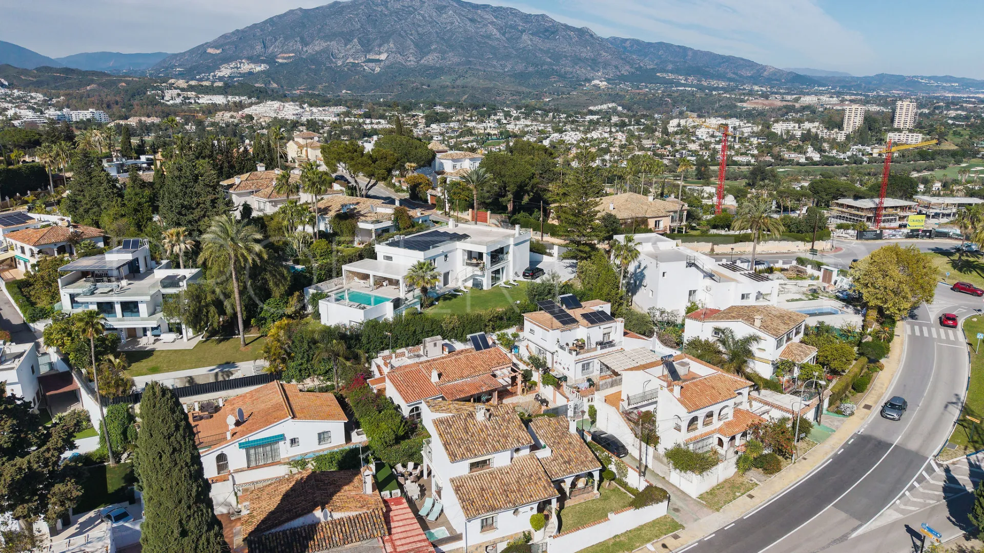 For sale 4 bedrooms villa in La Campana