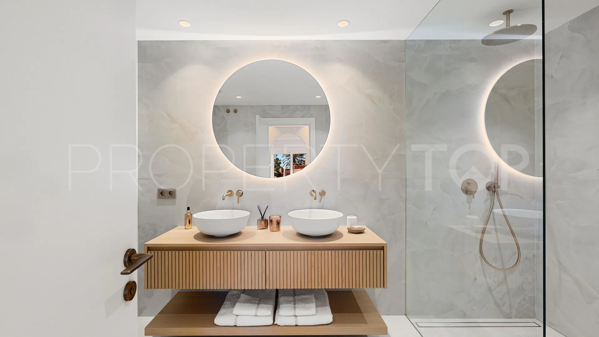 Duplex penthouse for sale in Torre Bermeja