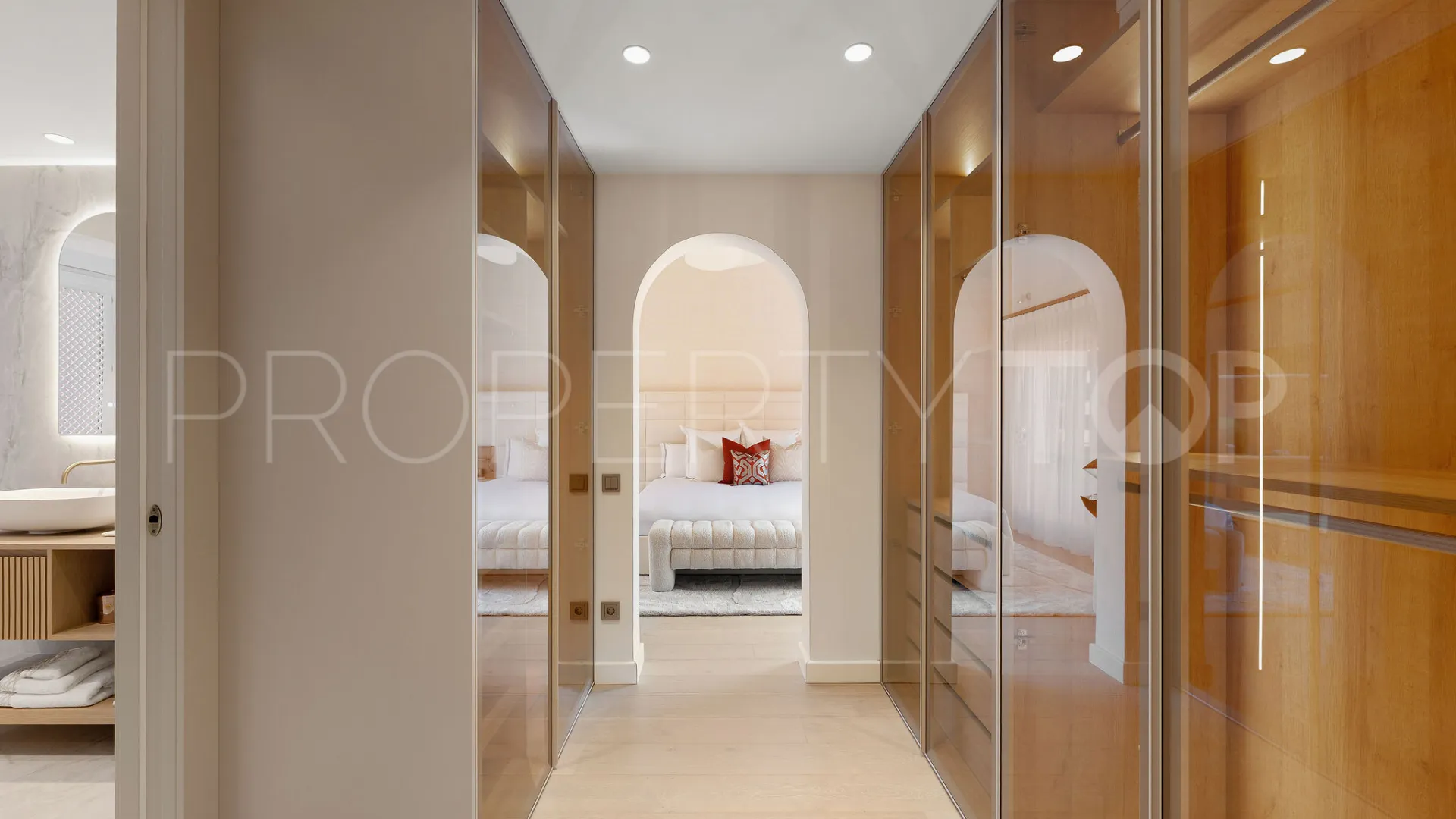 Duplex penthouse for sale in Torre Bermeja