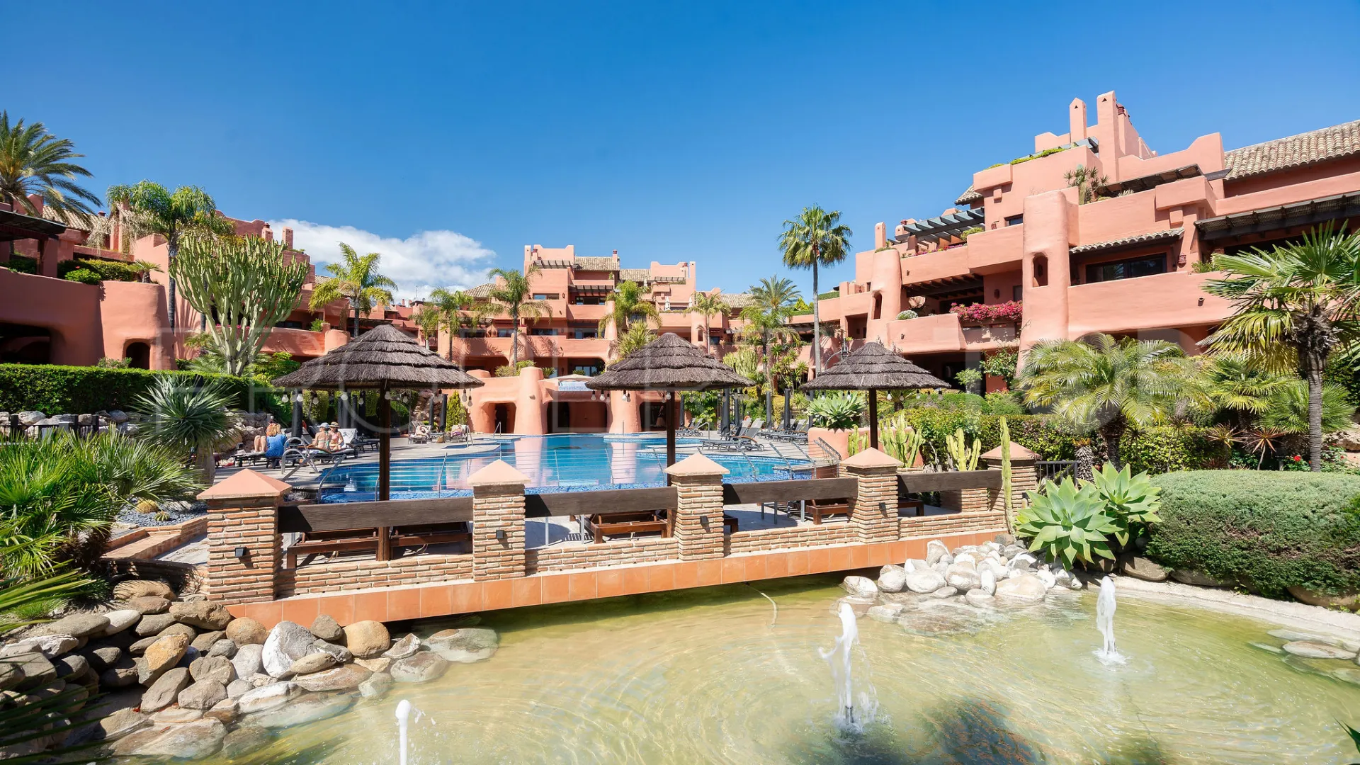 Duplex penthouse for sale in Torre Bermeja