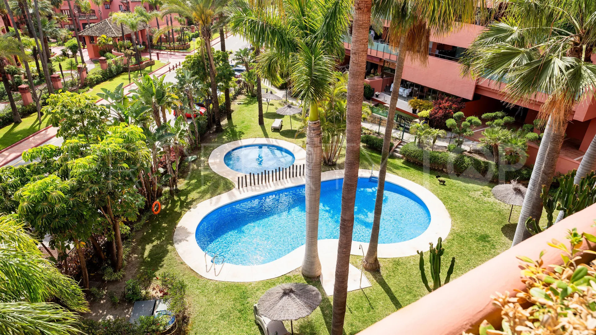Ático de 3 dormitorios en venta en Las Salinas