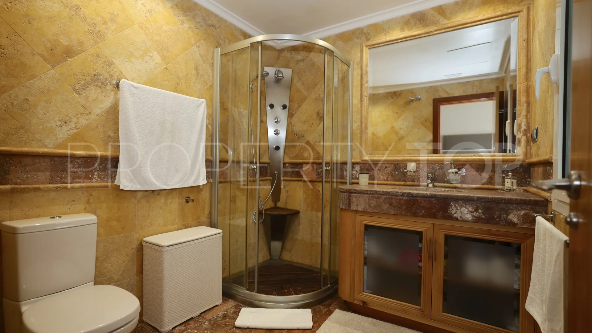 El Embrujo Banús 2 bedrooms ground floor apartment for sale