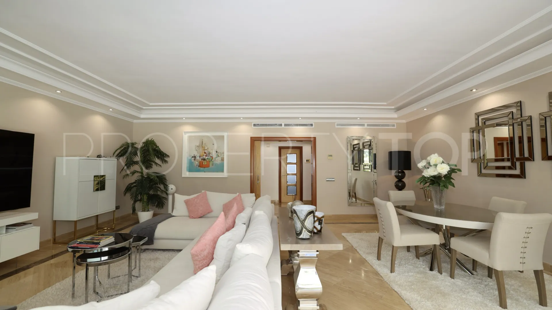 El Embrujo Banús 2 bedrooms ground floor apartment for sale