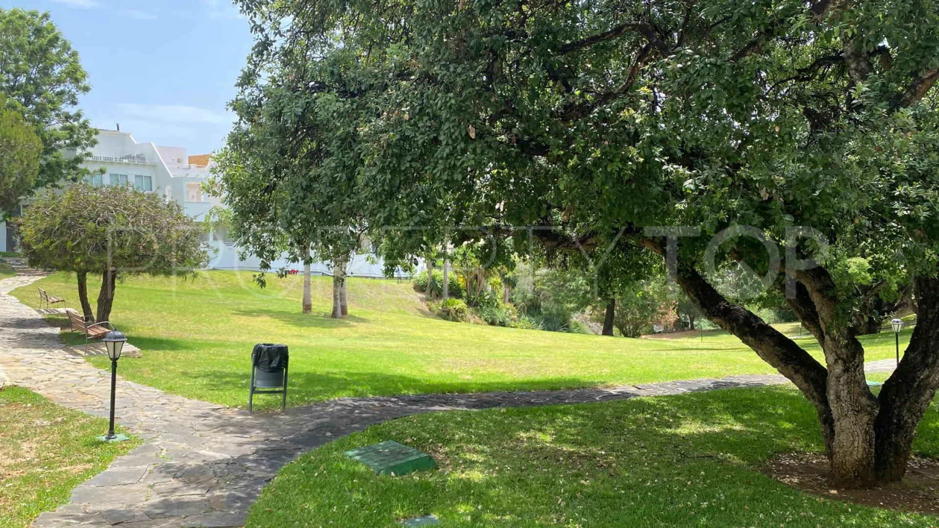 Se vende adosado en La Reserva de Marbella de 2 dormitorios