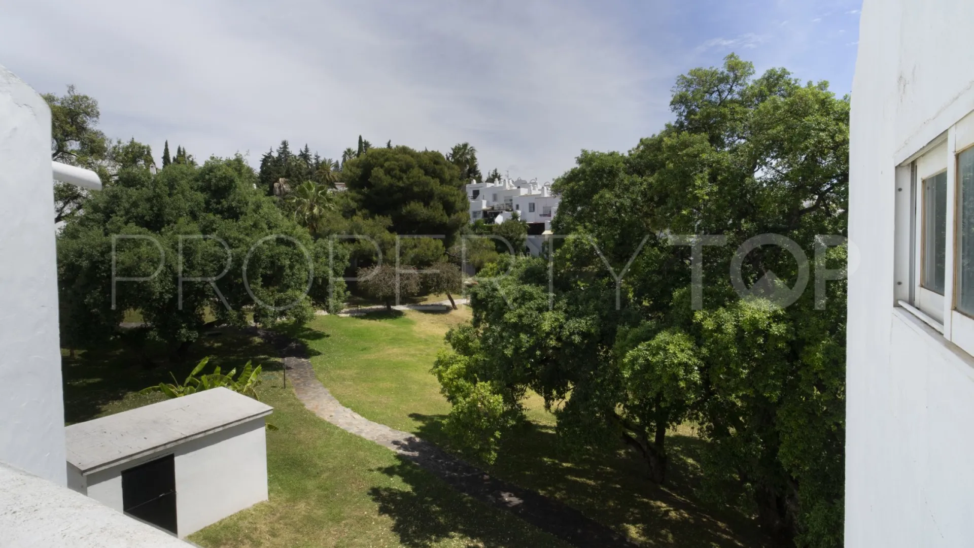 Se vende adosado en La Reserva de Marbella de 2 dormitorios