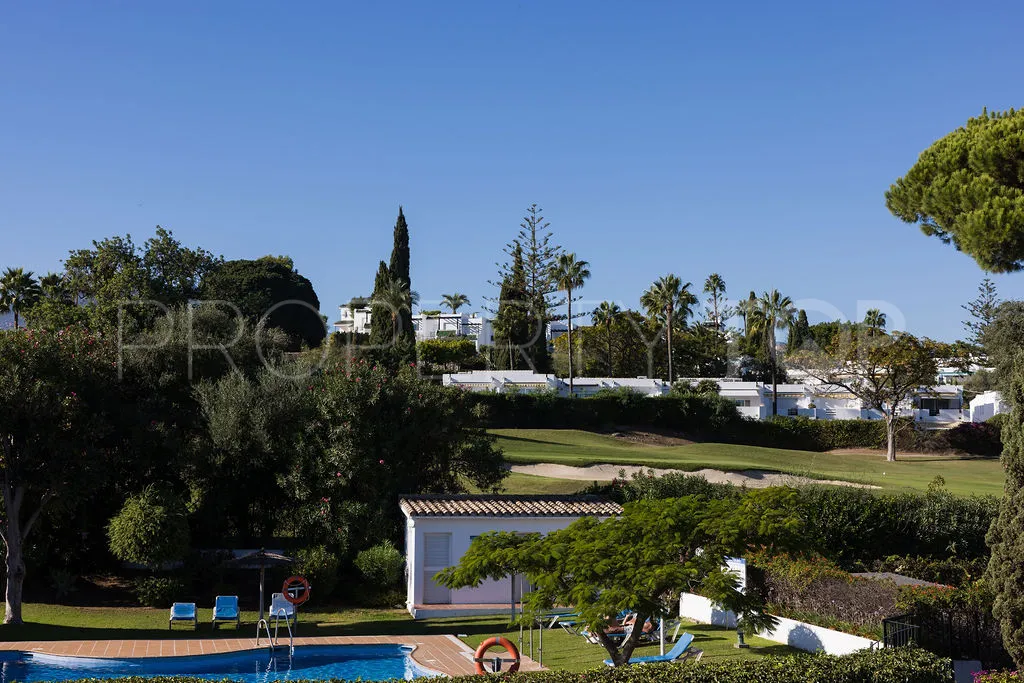 4 bedrooms town house in Aloha for sale