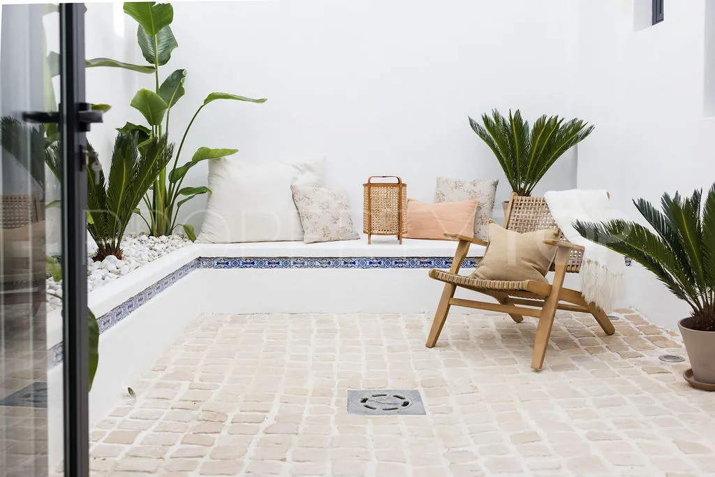 4 bedrooms town house in Aloha for sale