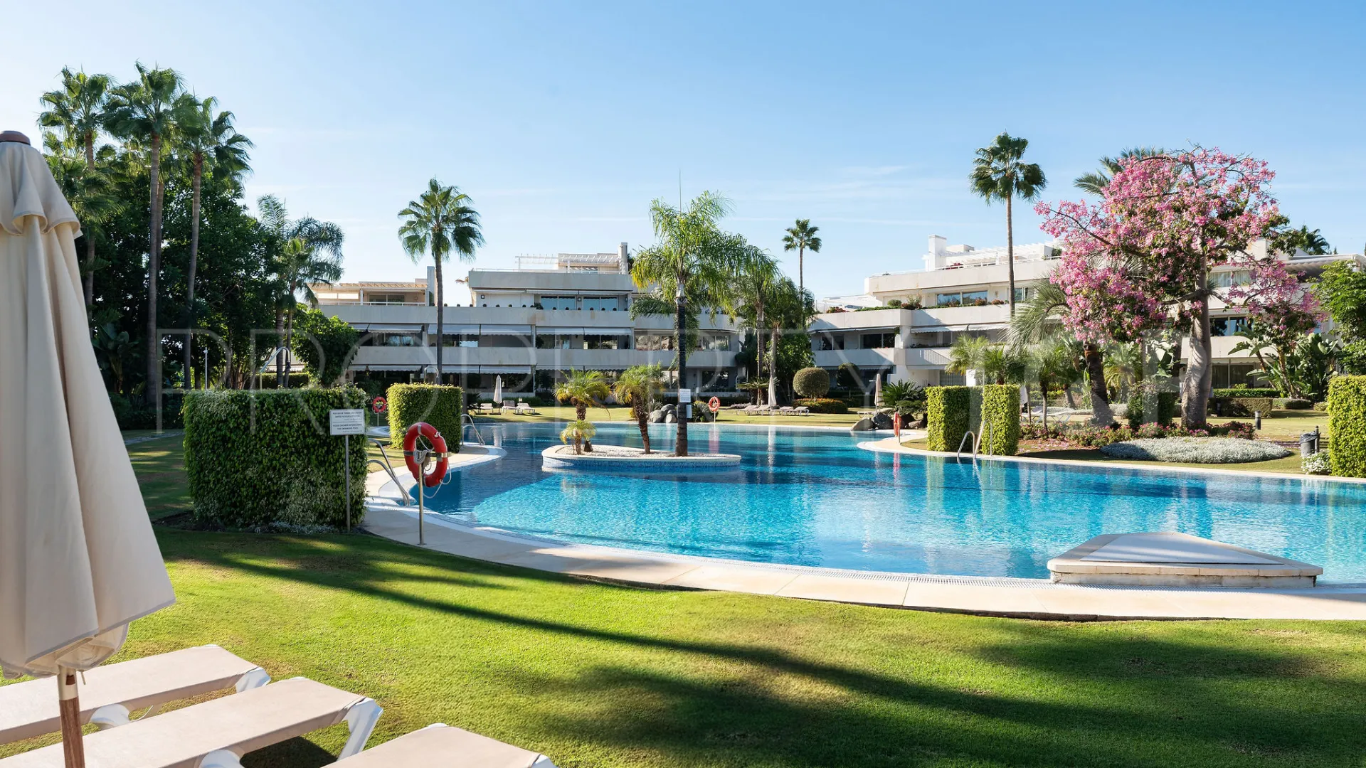 Buy Los Granados Golf apartment with 2 bedrooms
