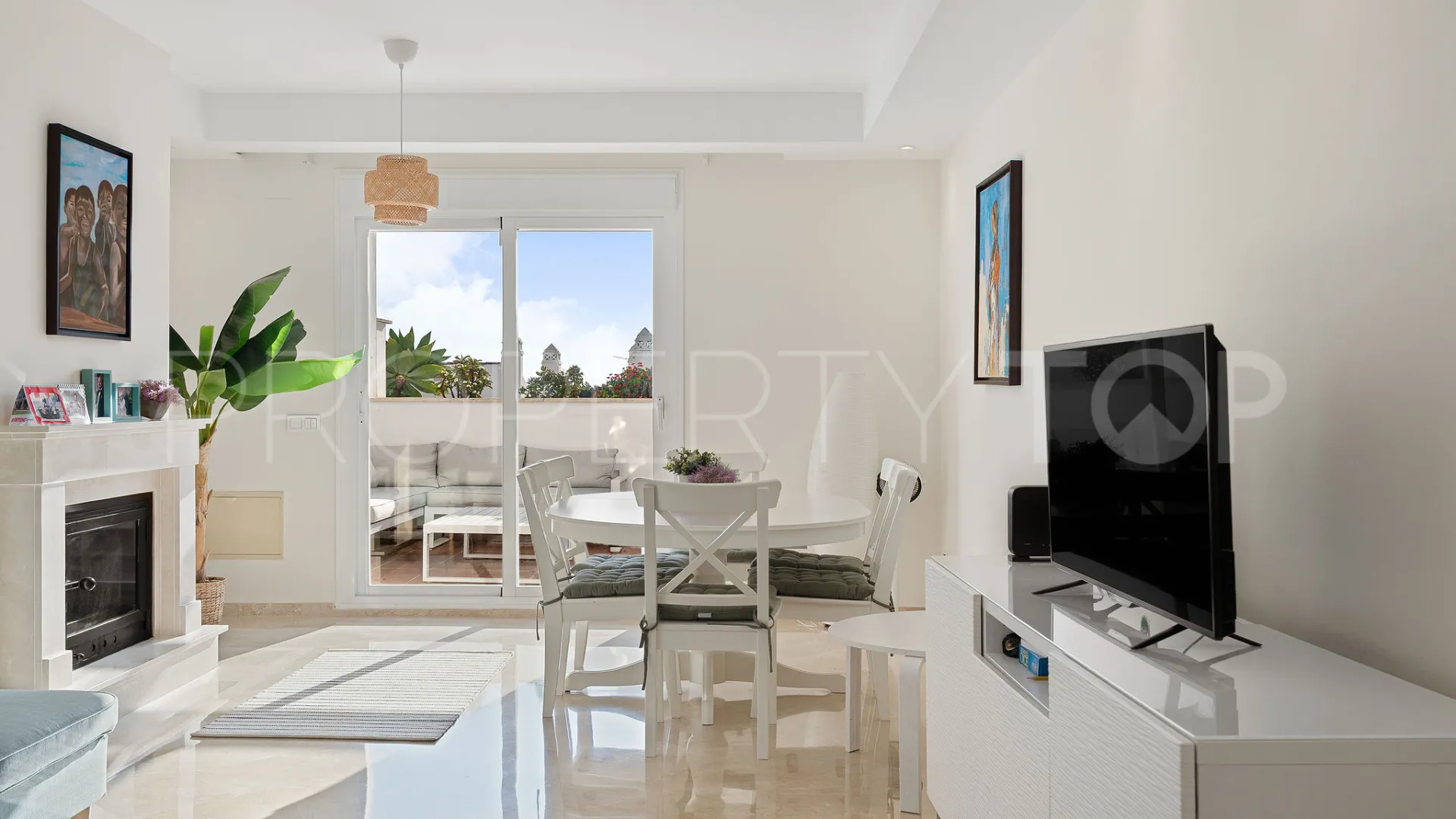 Duplex penthouse with 3 bedrooms for sale in Aloha Royal