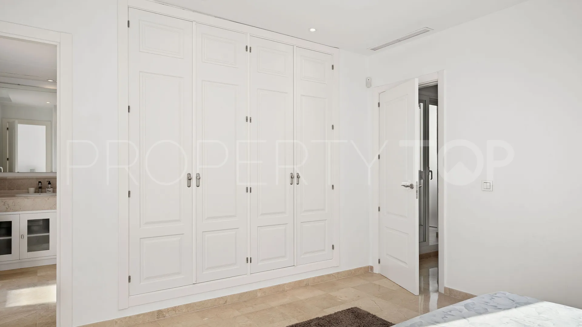 Duplex penthouse with 3 bedrooms for sale in Aloha Royal