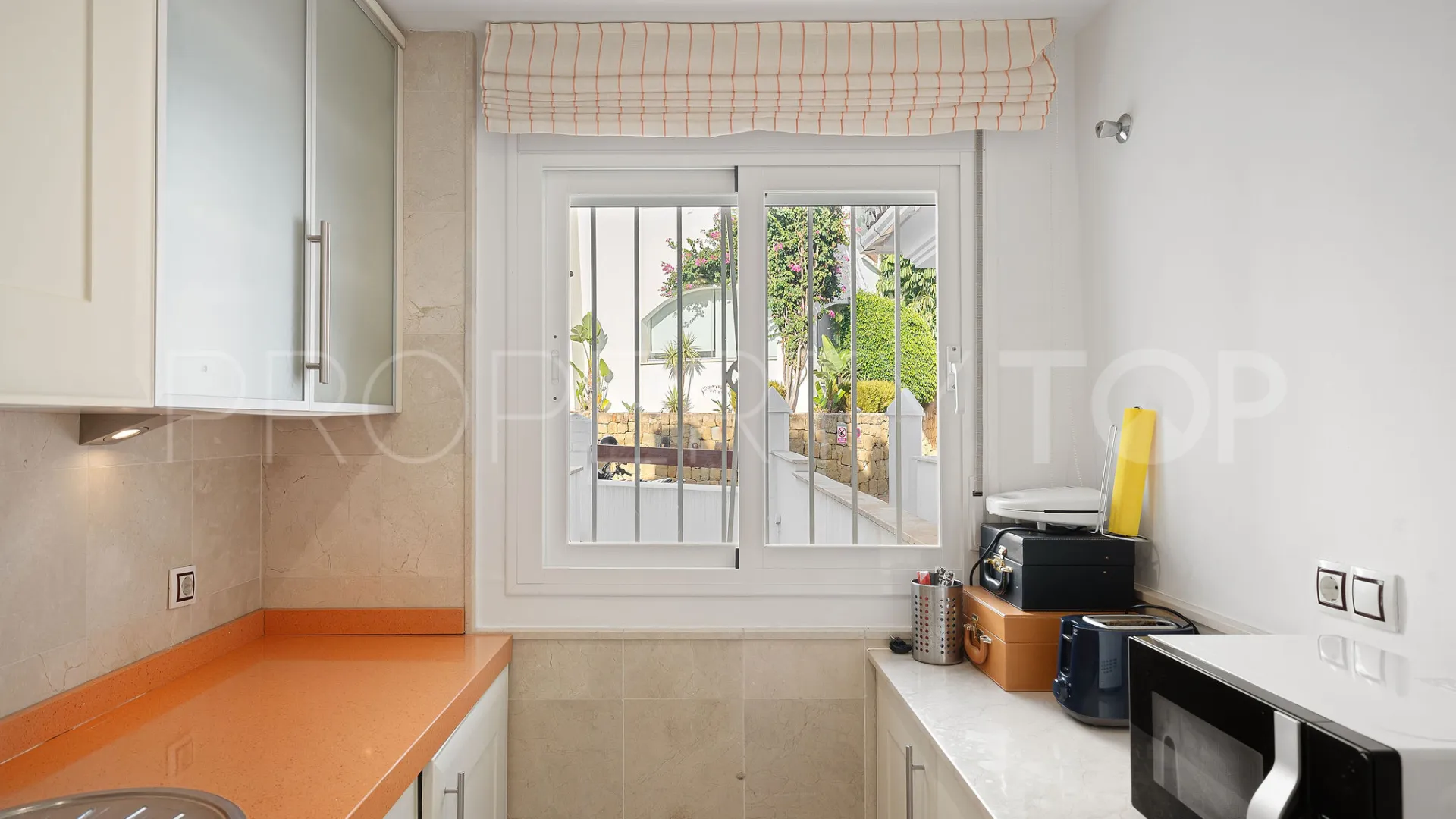 Duplex penthouse with 3 bedrooms for sale in Aloha Royal