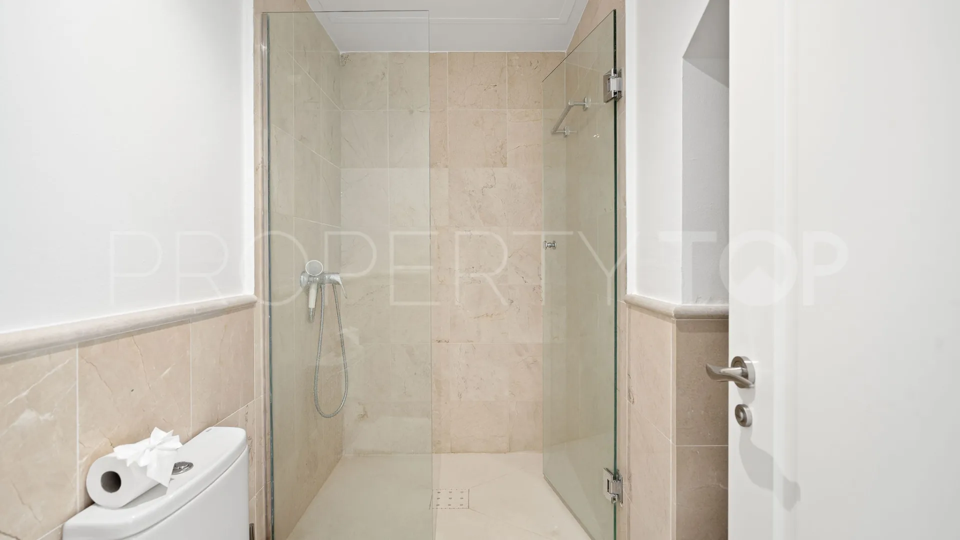 Duplex penthouse with 3 bedrooms for sale in Aloha Royal