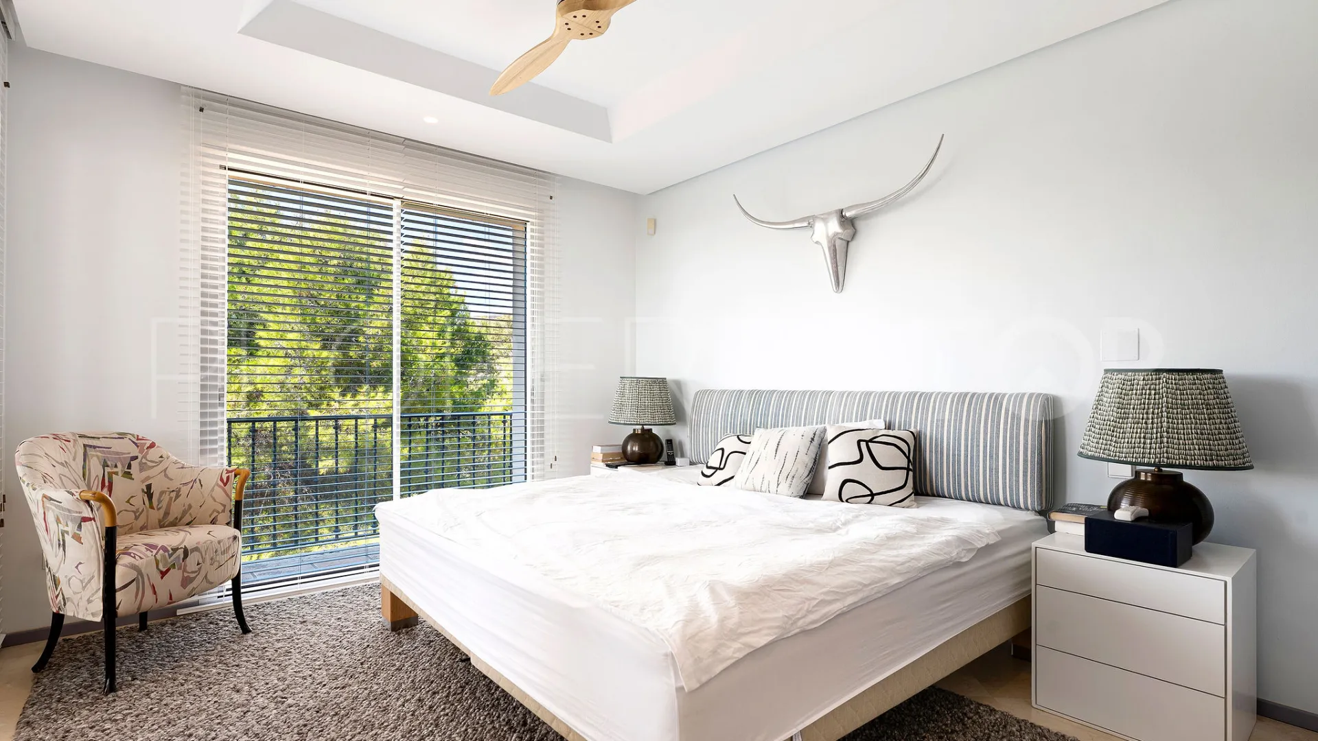 Duplex penthouse with 4 bedrooms for sale in Aloha Park