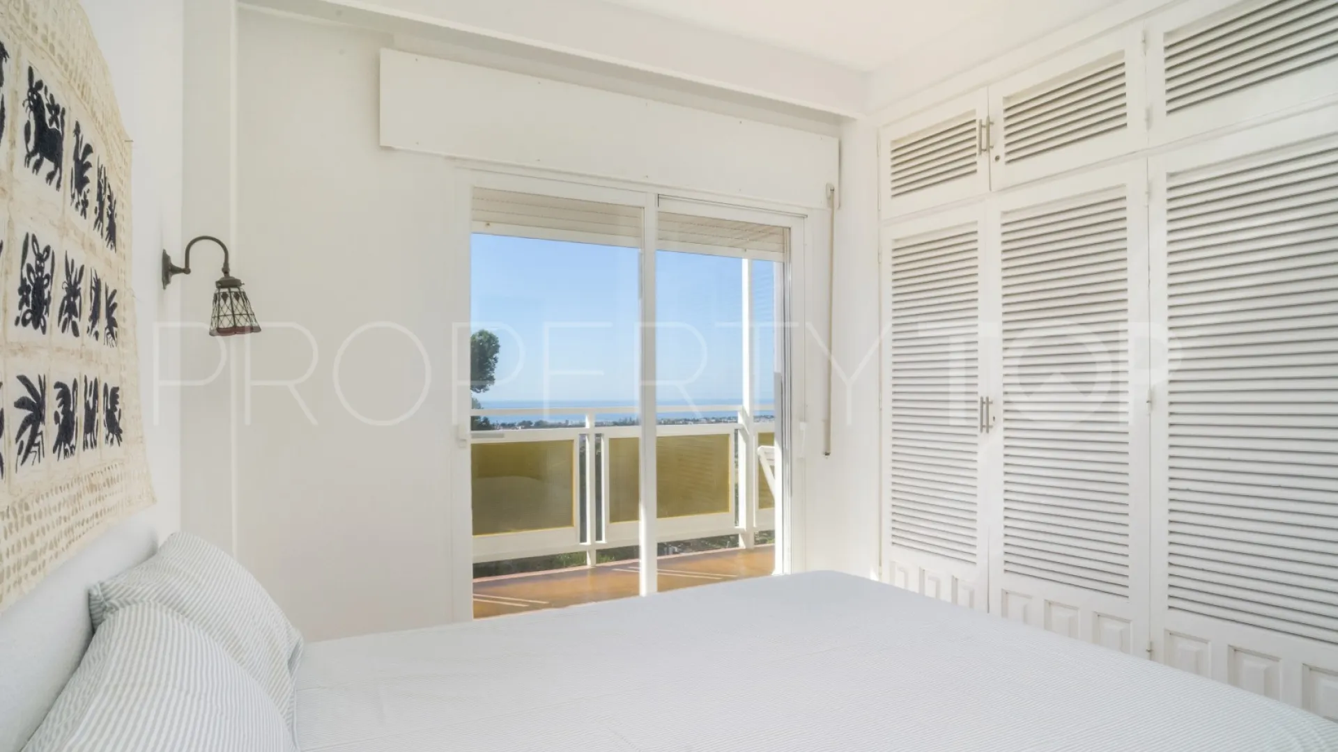 Torre de Andalucia 2 bedrooms apartment for sale