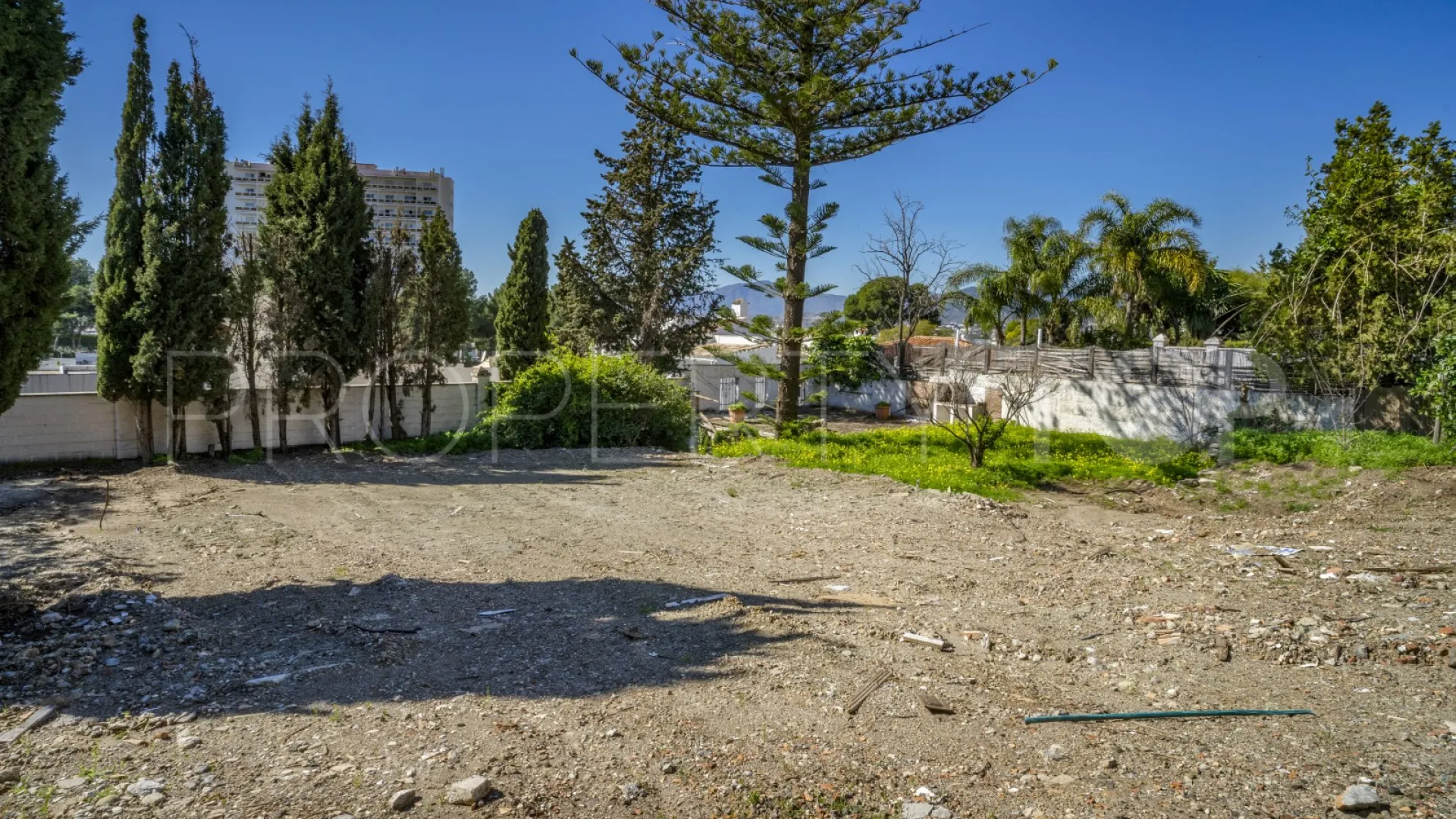 Plot for sale in Nueva Andalucia