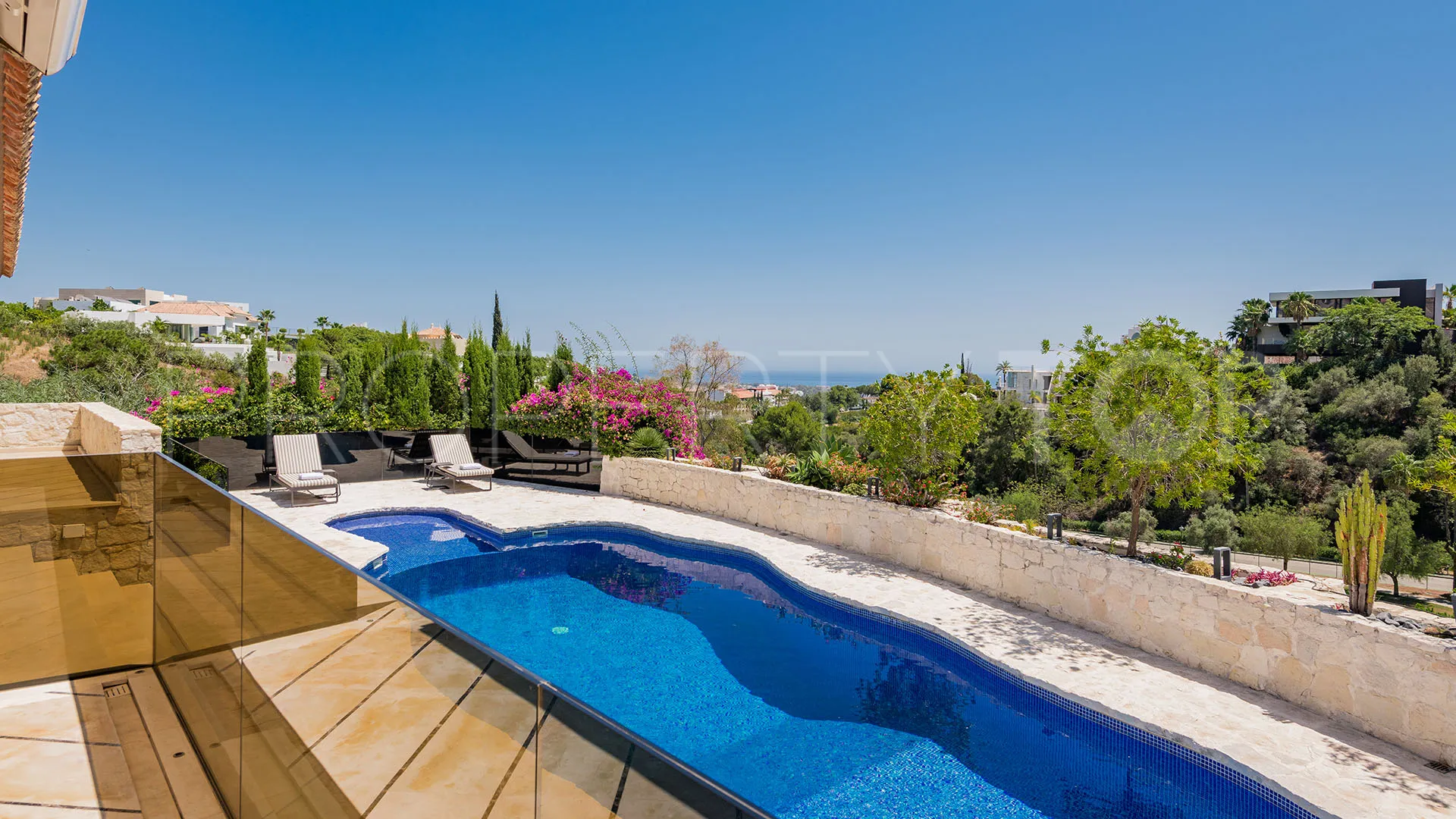 Villa en venta en La Quinta con 5 dormitorios