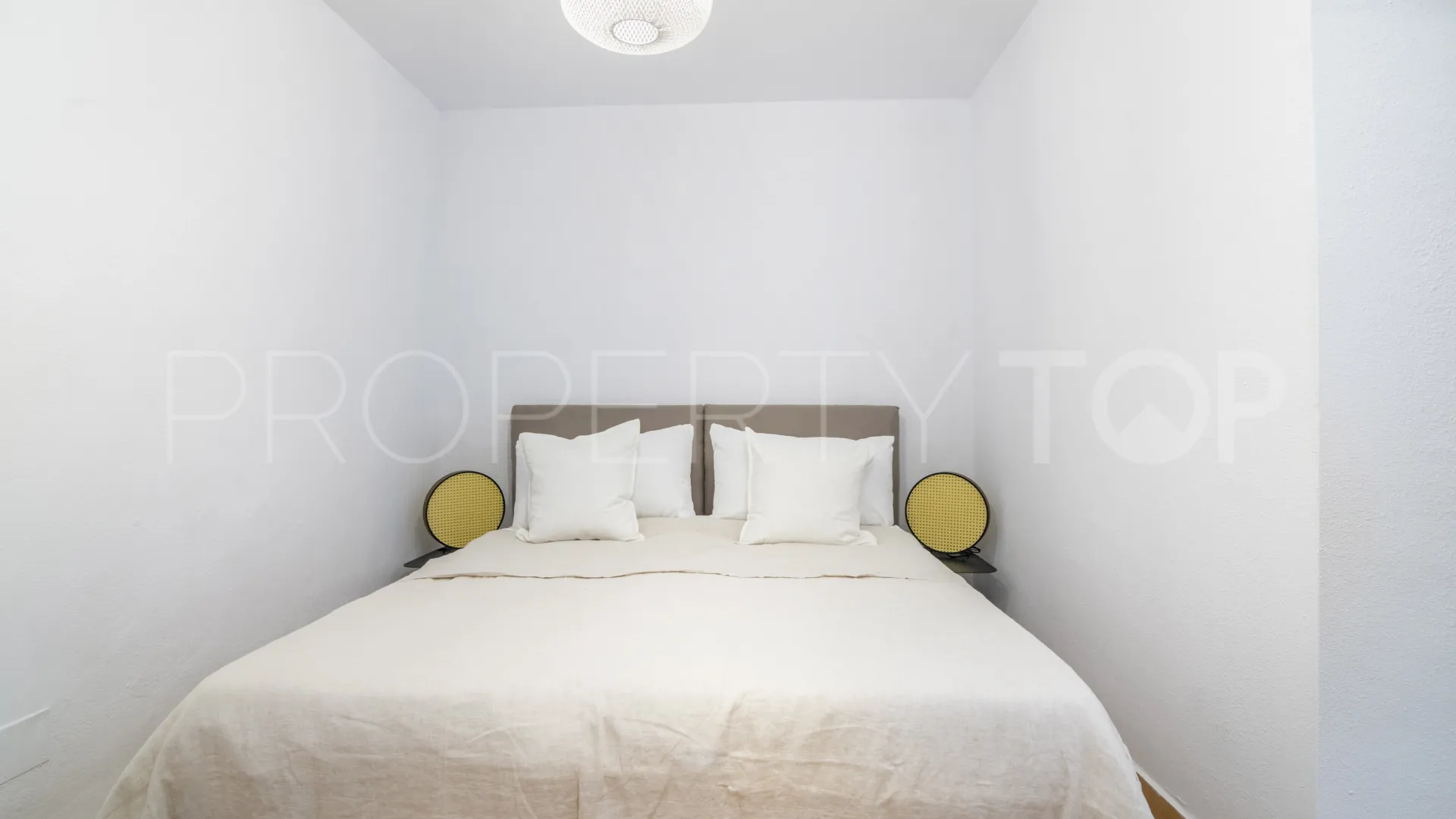 Villa en venta de 7 dormitorios en Alta Vista