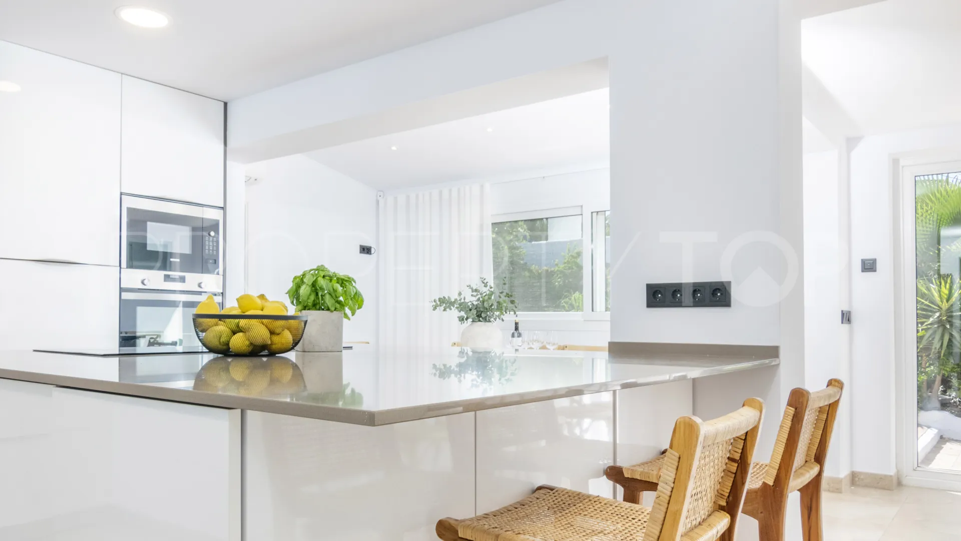Villa en venta de 7 dormitorios en Alta Vista