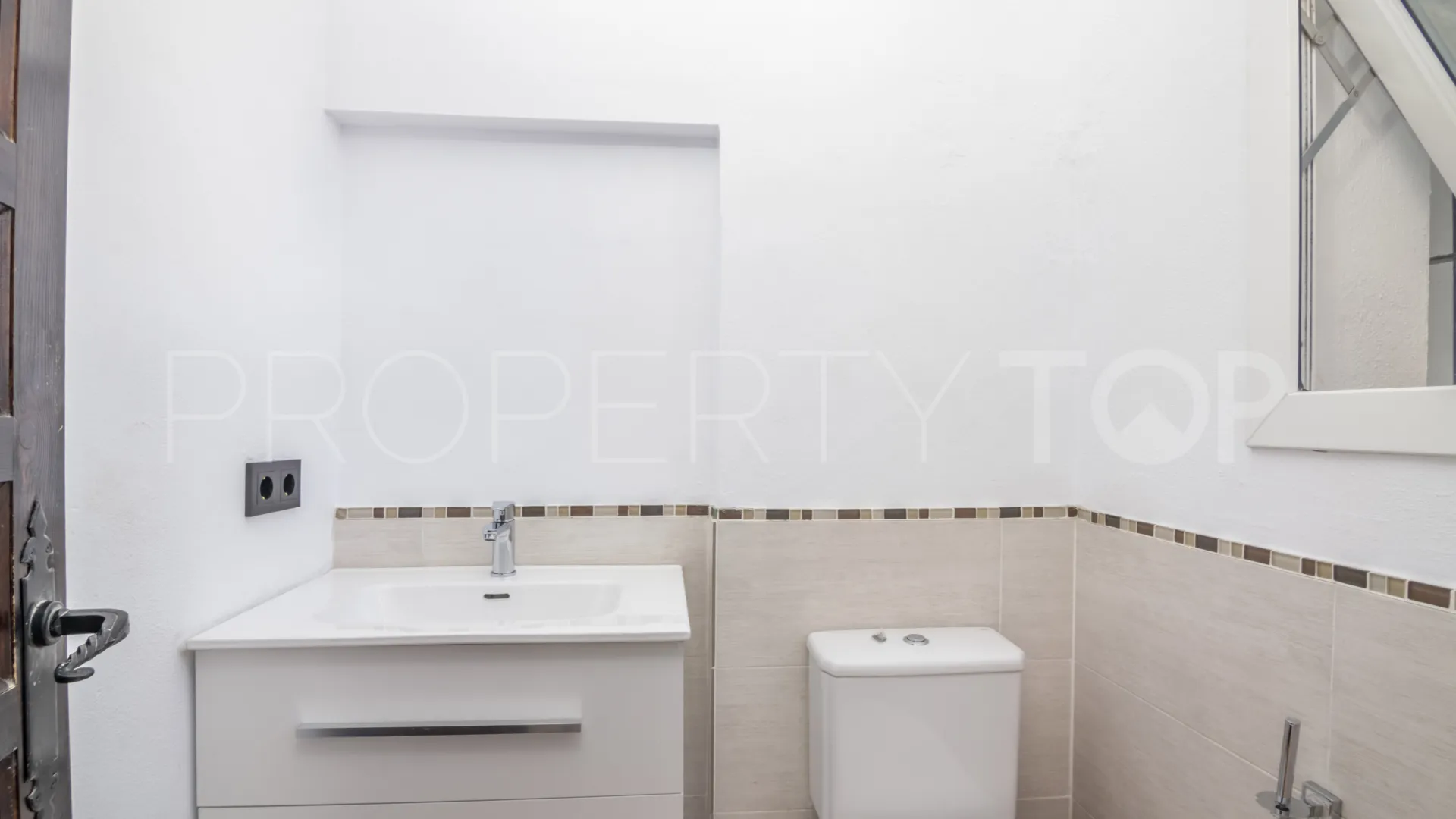 Villa en venta de 7 dormitorios en Alta Vista