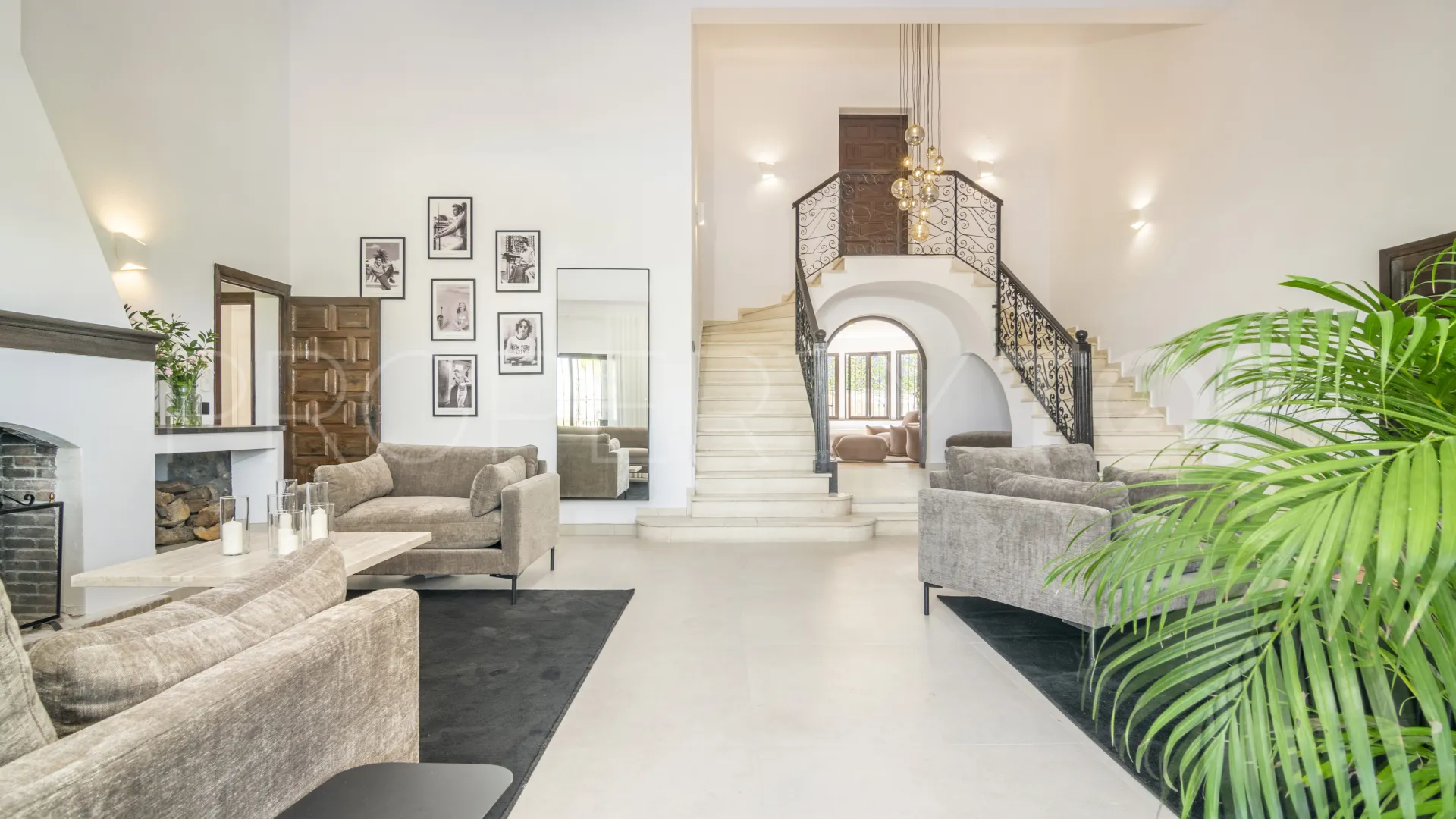 Villa en venta de 7 dormitorios en Alta Vista