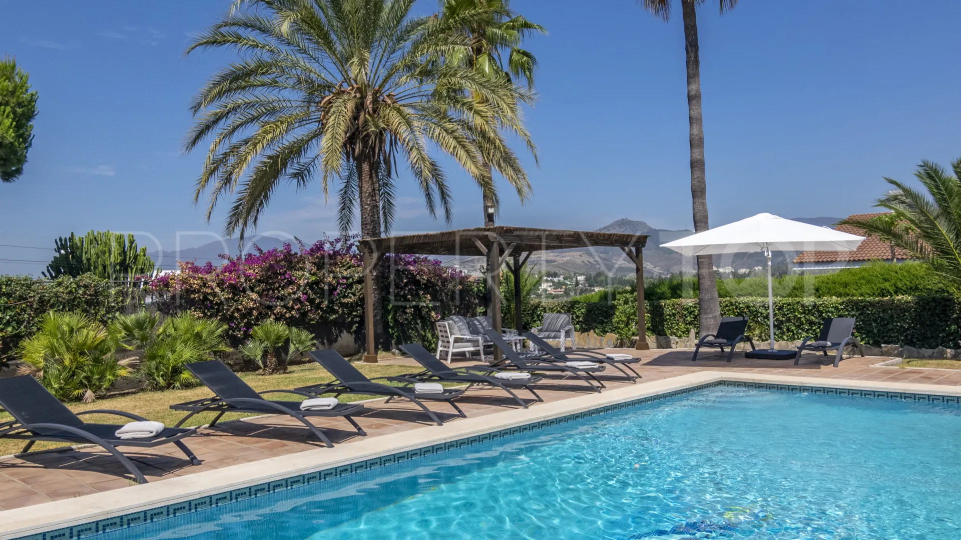 Villa en venta de 7 dormitorios en Alta Vista