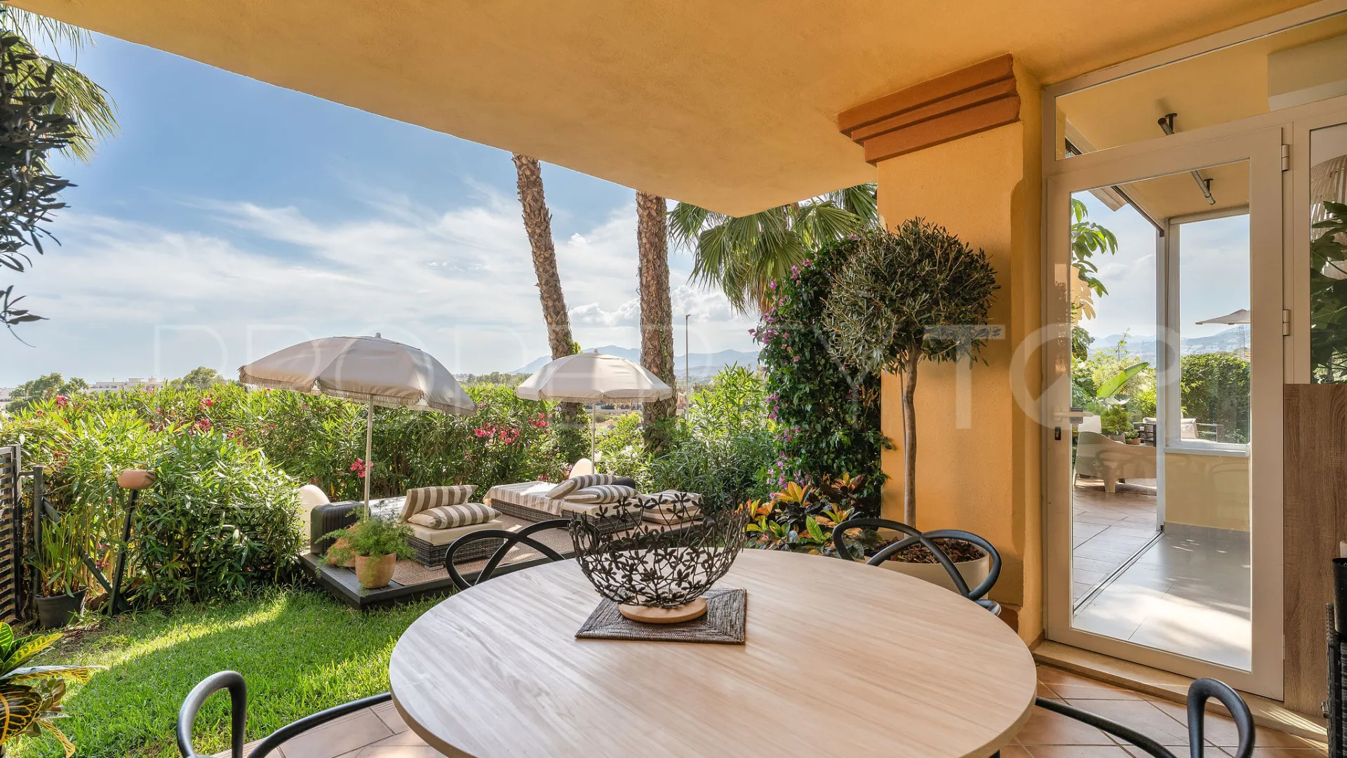 Apartamento planta baja de 3 dormitorios a la venta en Cumbres del Rodeo