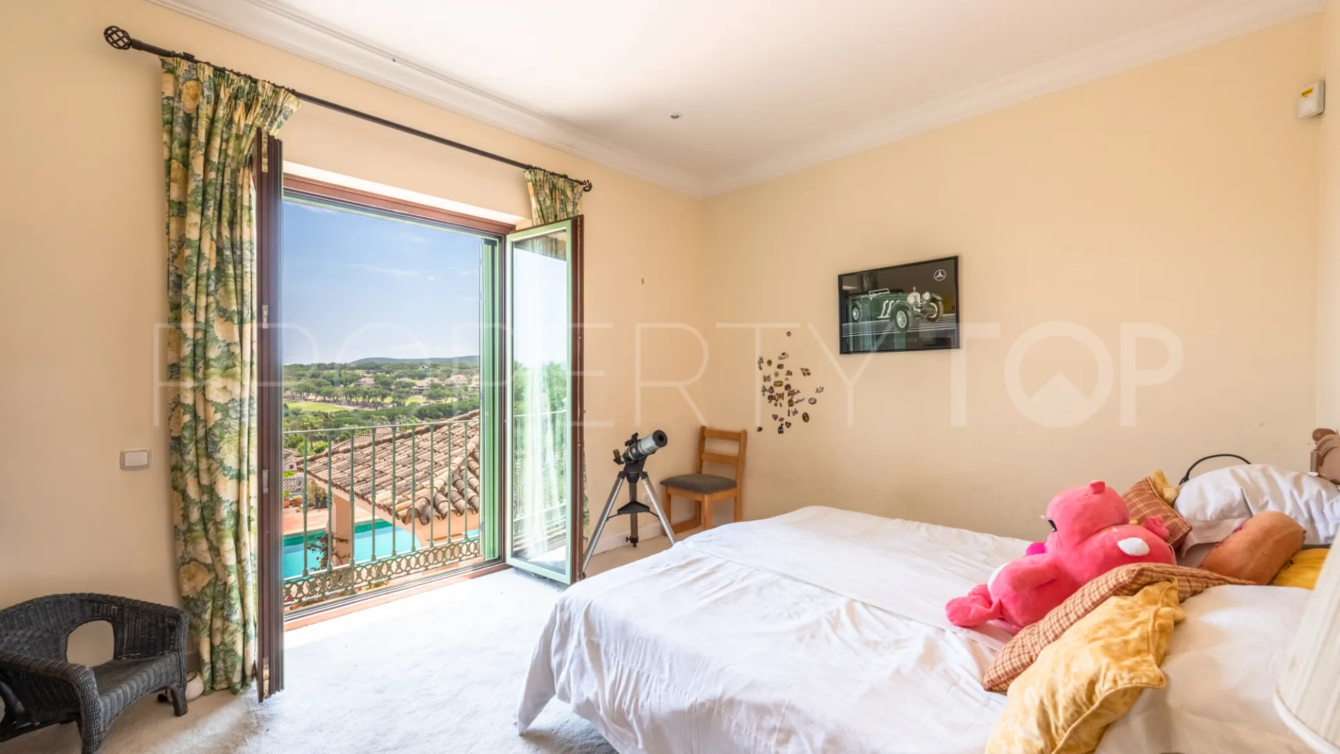 For sale villa with 9 bedrooms in Zona F