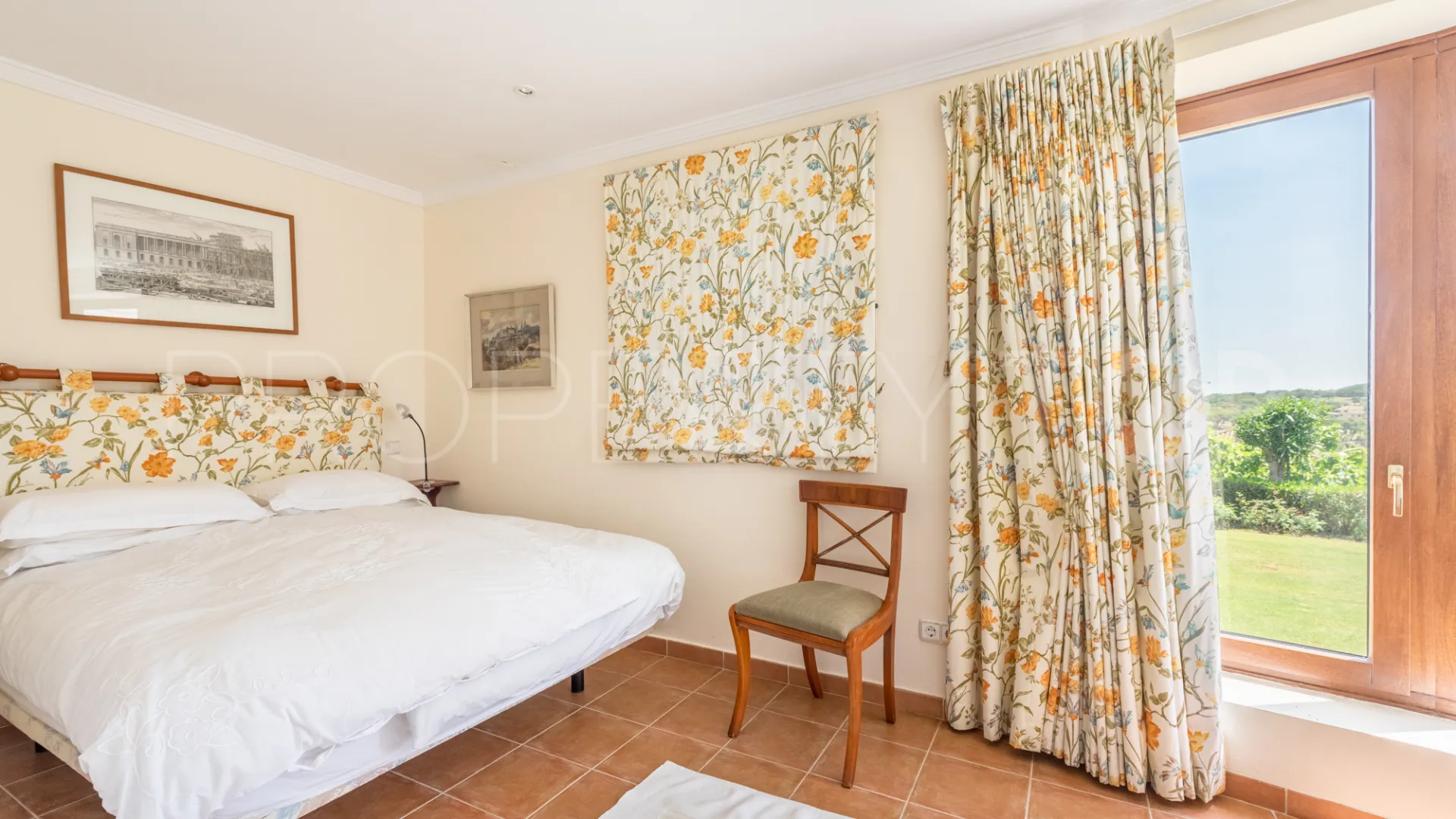 For sale villa with 9 bedrooms in Zona F