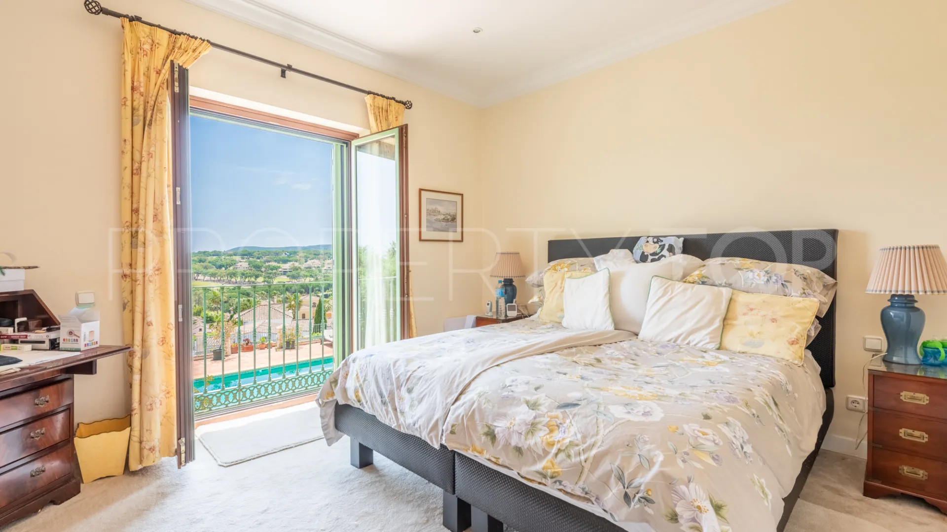 For sale villa with 9 bedrooms in Zona F