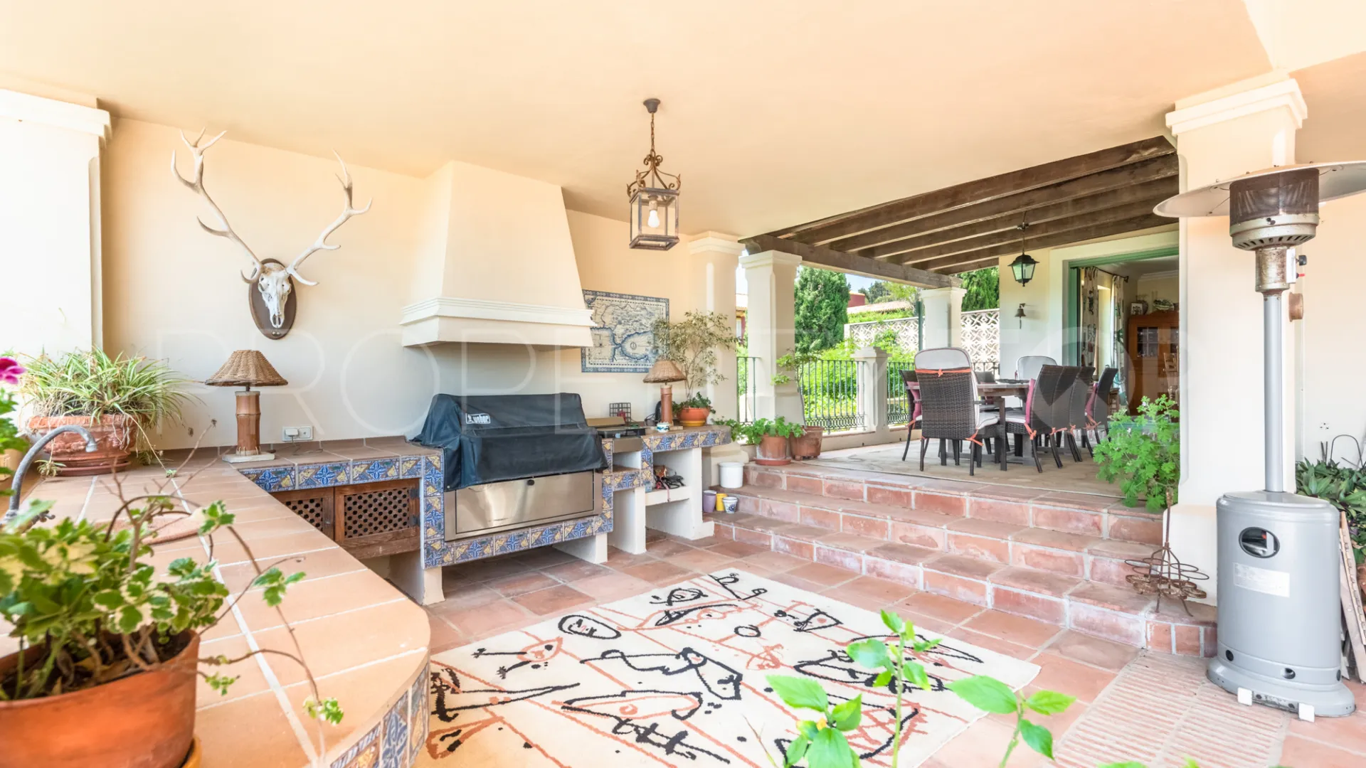 For sale villa with 9 bedrooms in Zona F