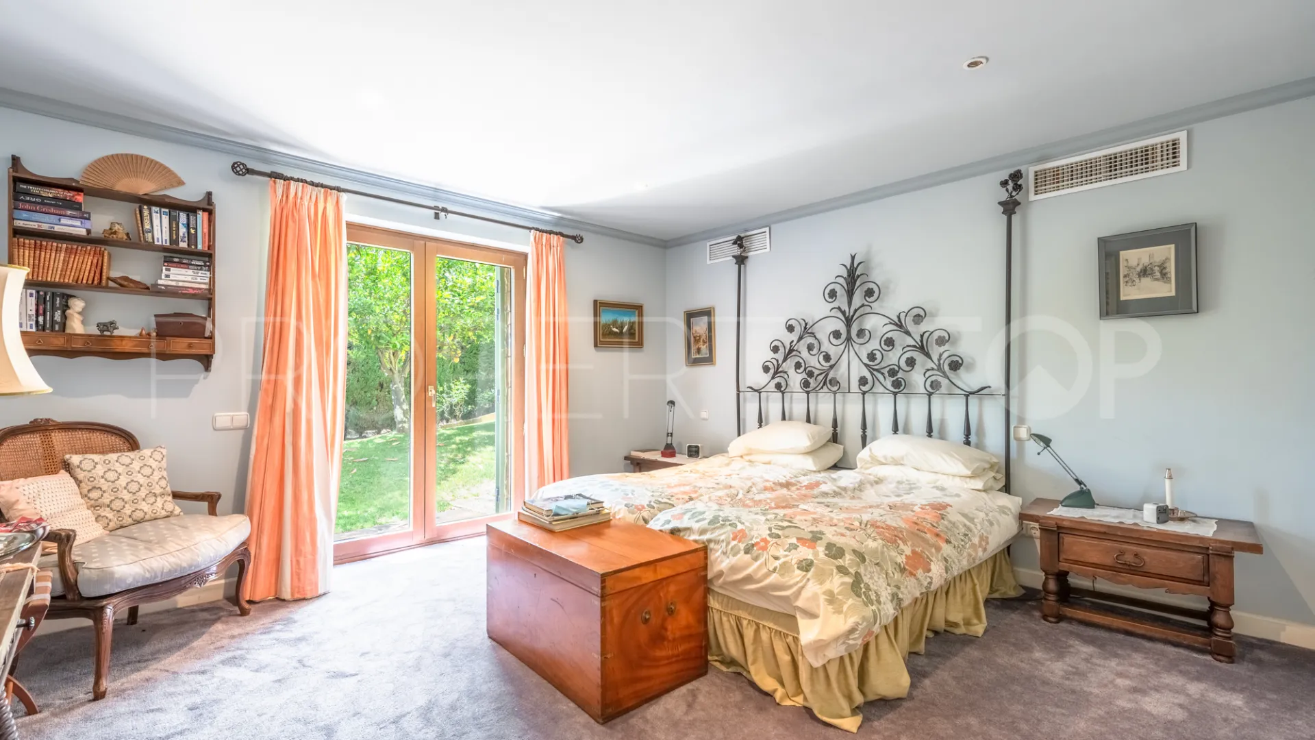 For sale villa with 9 bedrooms in Zona F