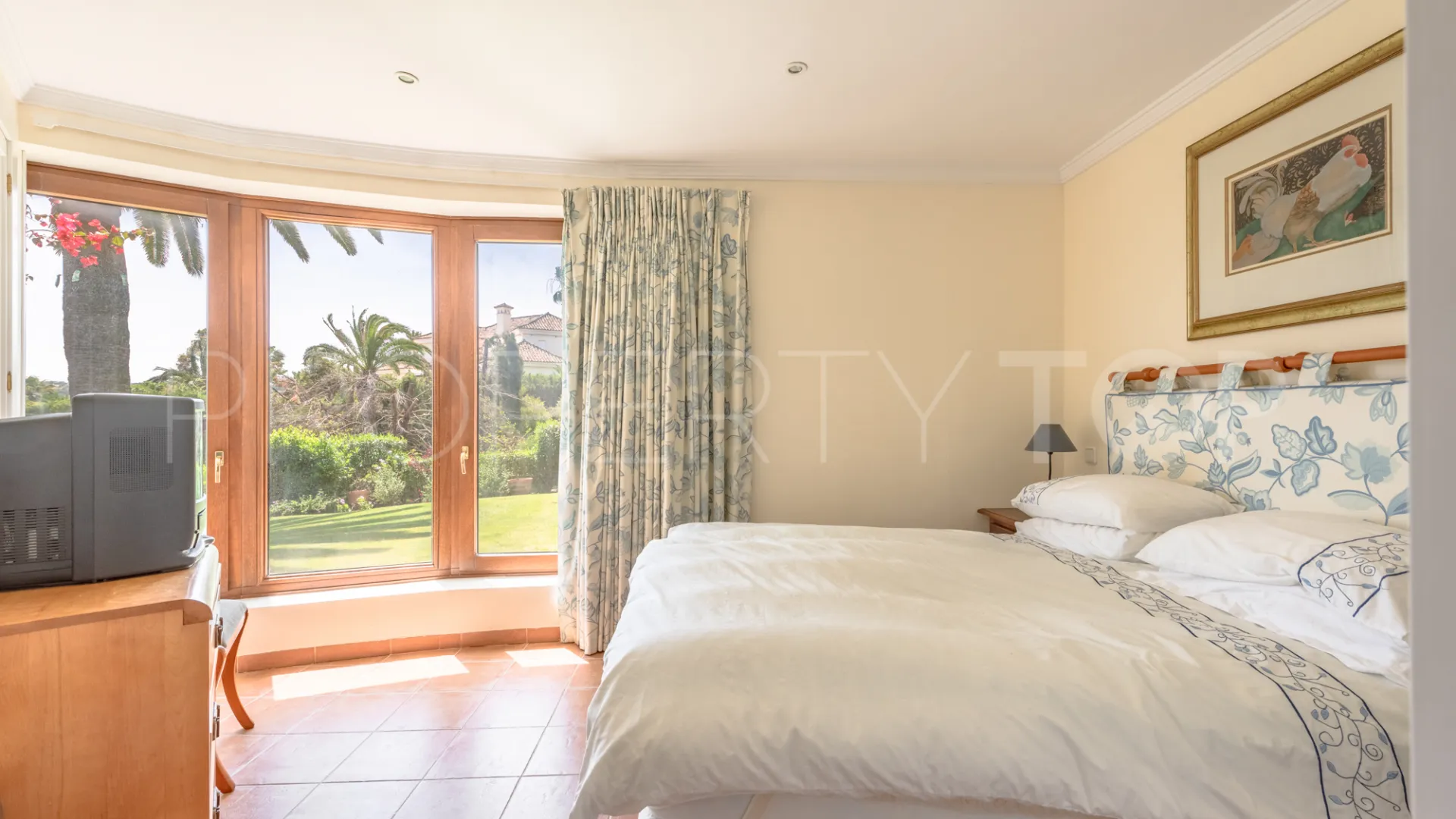For sale villa with 9 bedrooms in Zona F