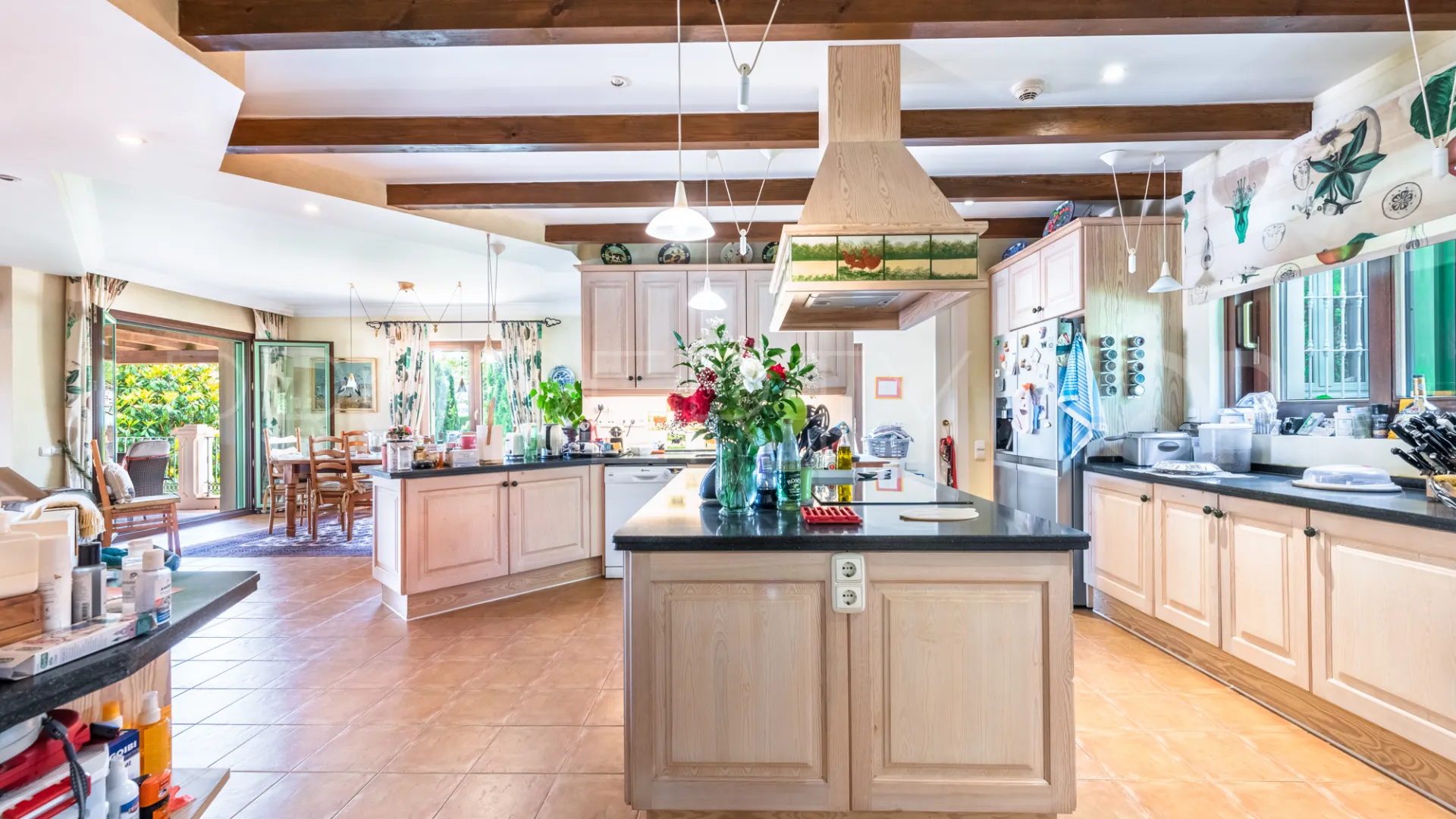 For sale villa with 9 bedrooms in Zona F