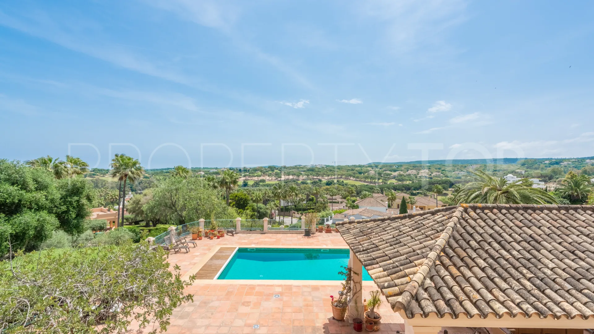 For sale villa with 9 bedrooms in Zona F