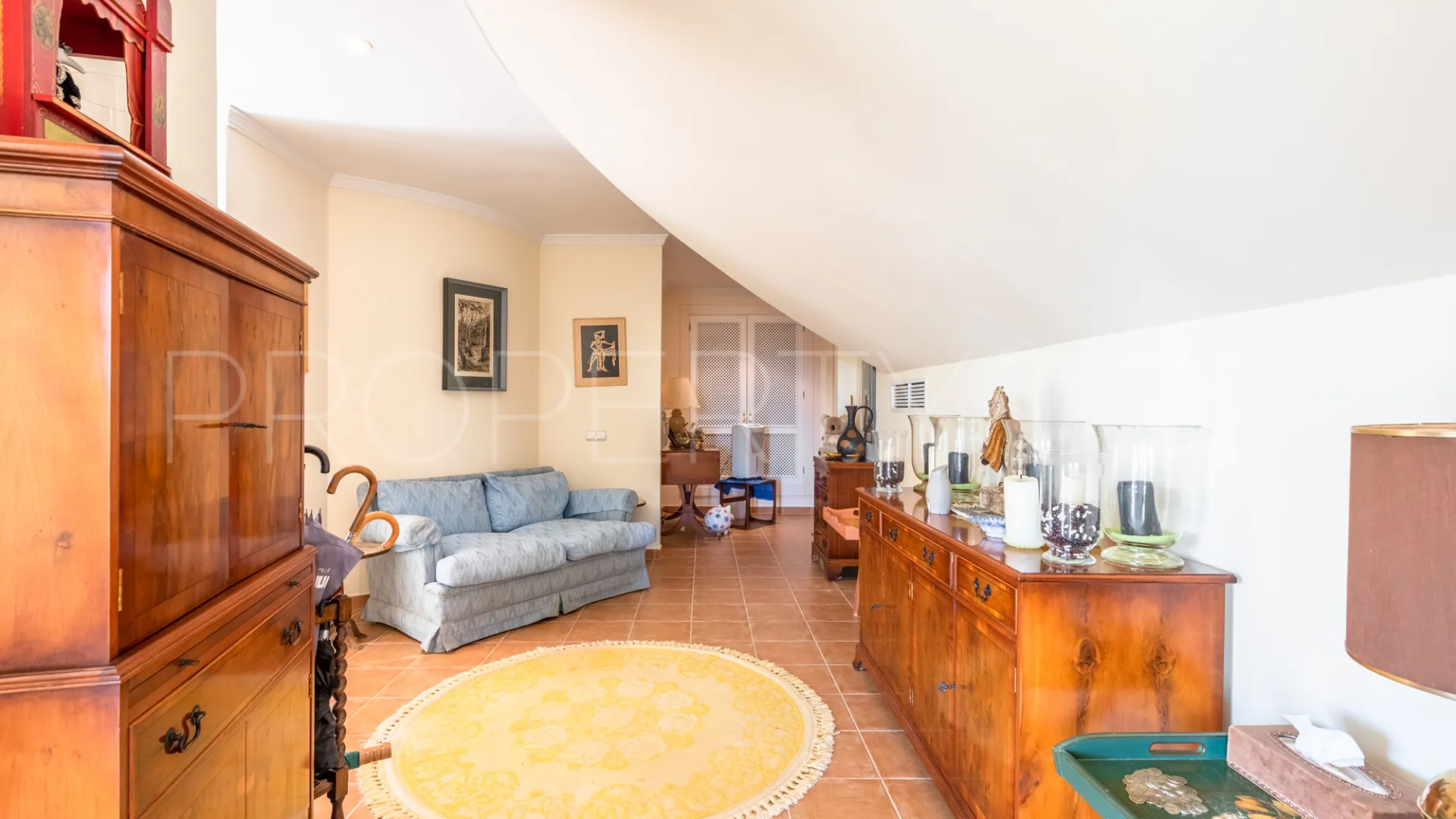 For sale villa with 9 bedrooms in Zona F