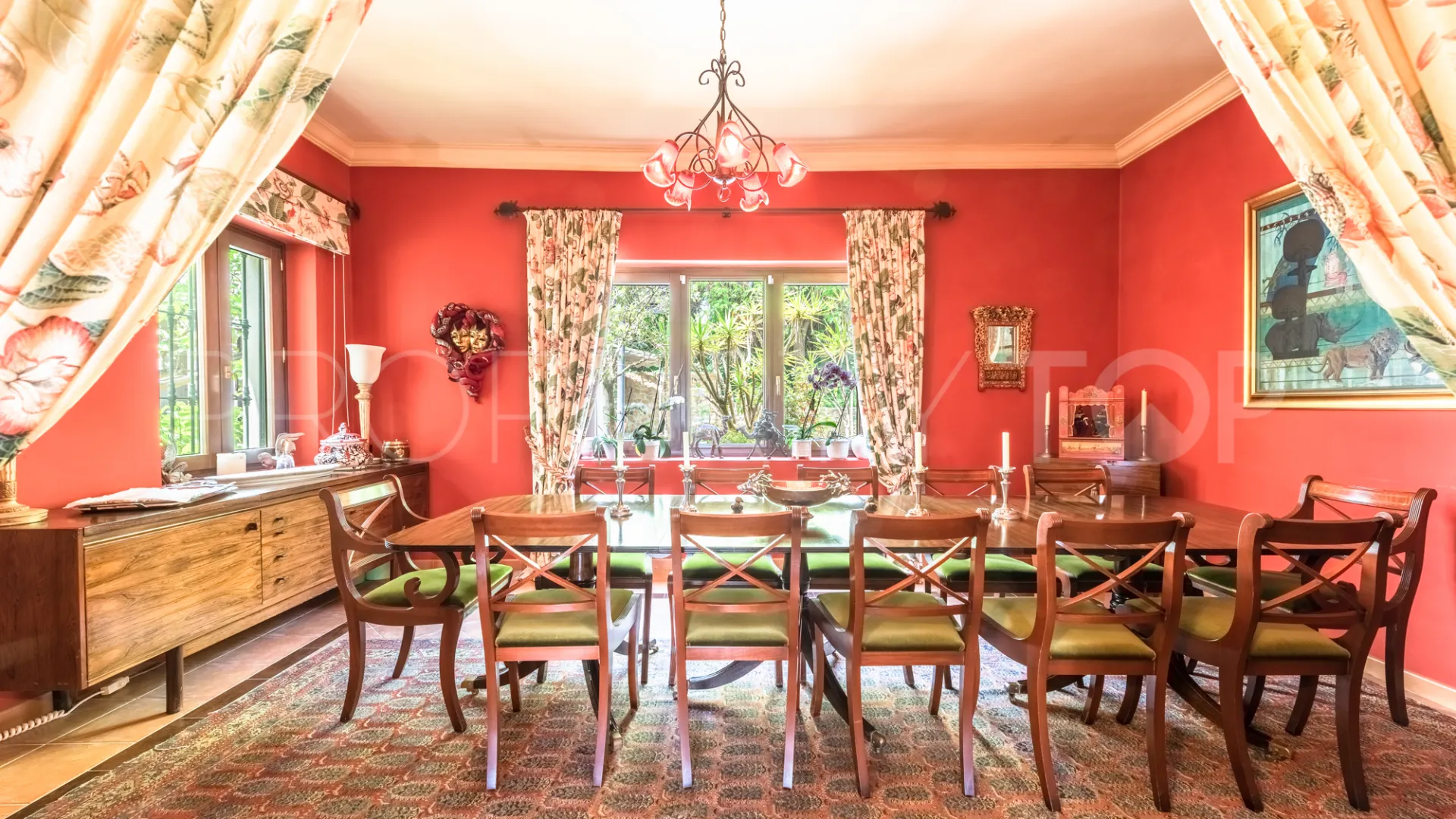 For sale villa with 9 bedrooms in Zona F