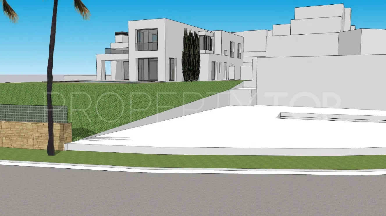 For sale plot in Zona F