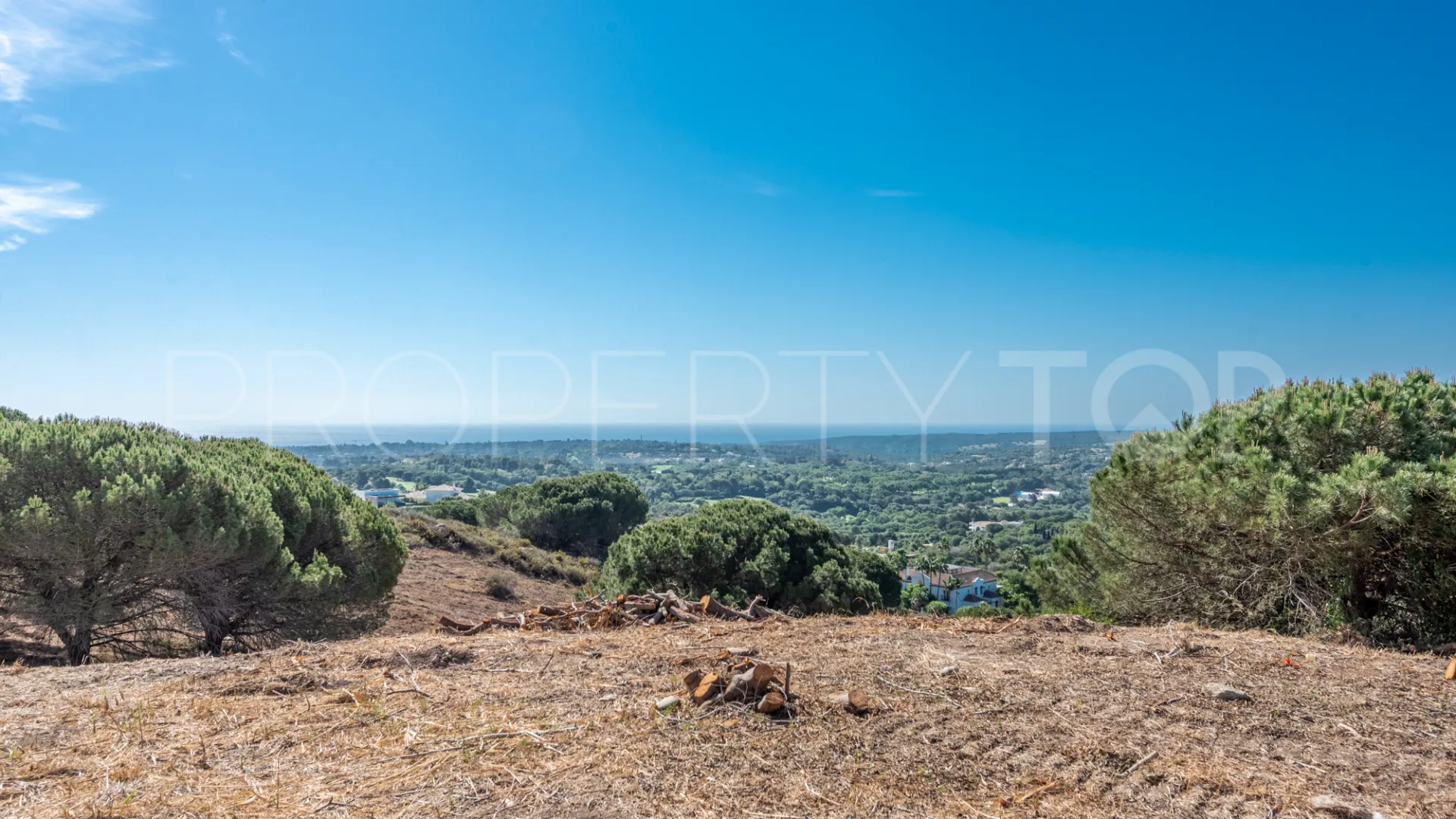 Zona M plot for sale