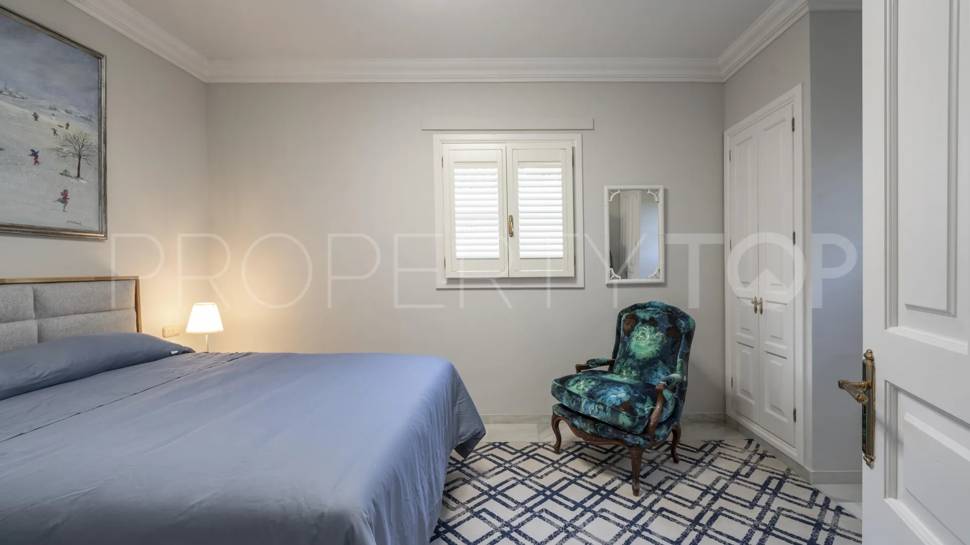 Villa en venta con 6 dormitorios en San Roque Club