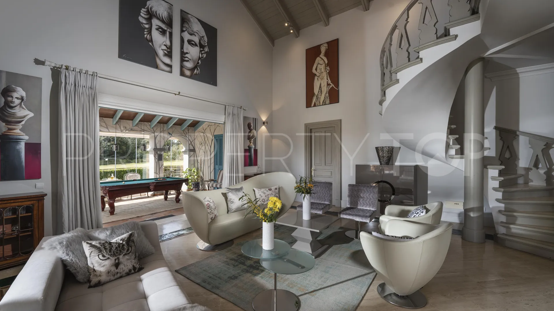 Villa en venta con 6 dormitorios en San Roque Club