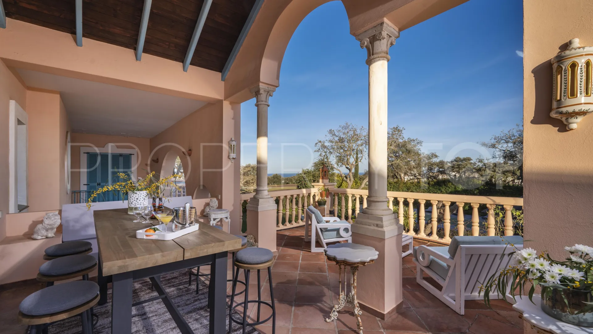 Villa en venta con 6 dormitorios en San Roque Club