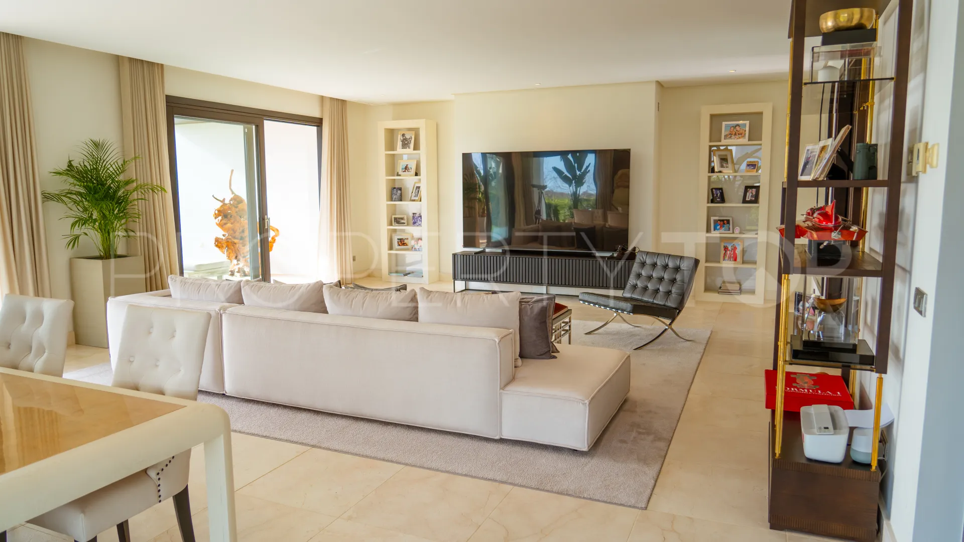 For sale apartment with 3 bedrooms in Hacienda de Valderrama