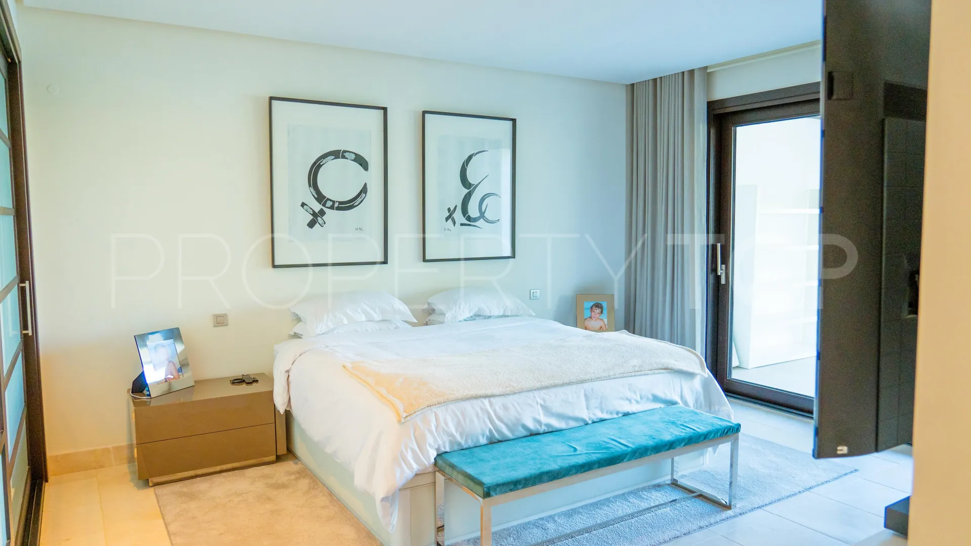 For sale apartment with 3 bedrooms in Hacienda de Valderrama
