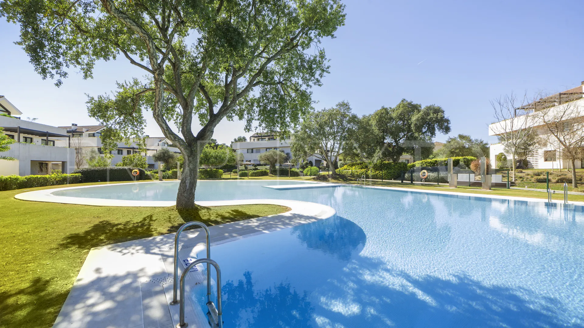 For sale apartment with 3 bedrooms in Hacienda de Valderrama