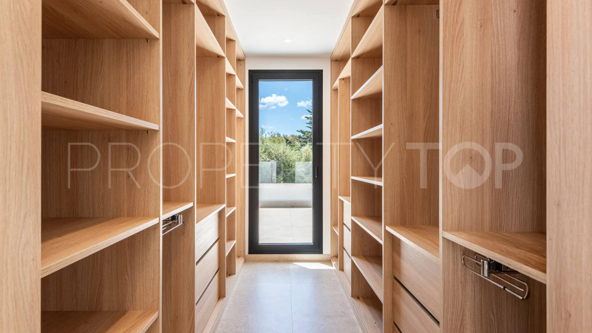 Villa in Zona B for sale