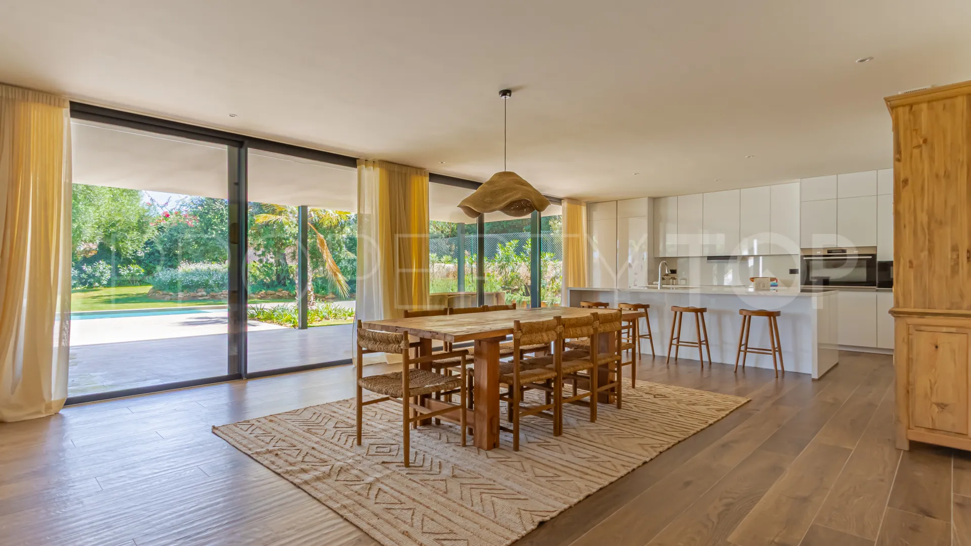 Villa for sale in Zona B with 5 bedrooms