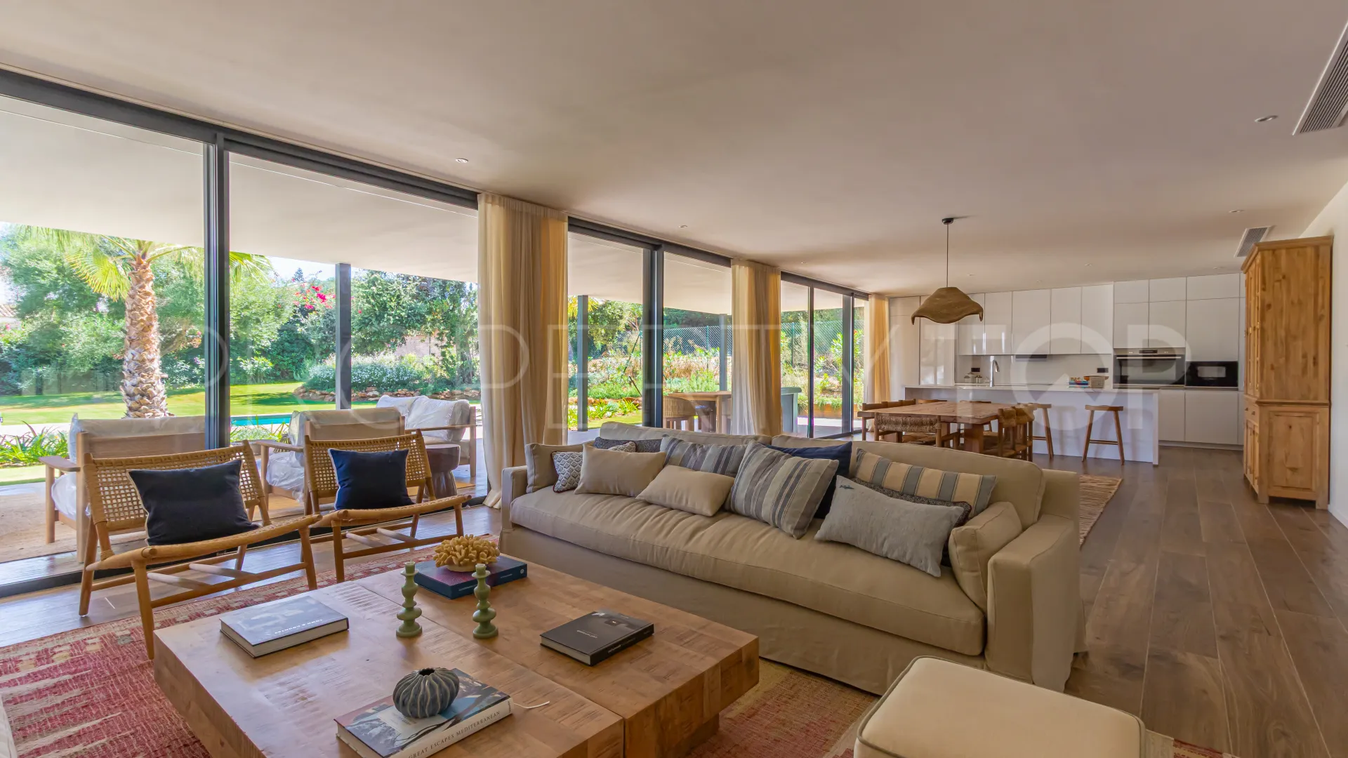 Villa for sale in Zona B with 5 bedrooms