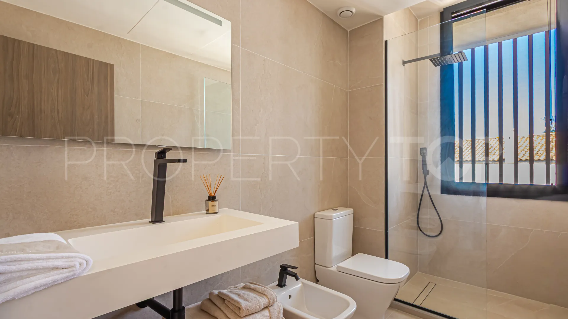 Villa for sale in Zona B with 5 bedrooms