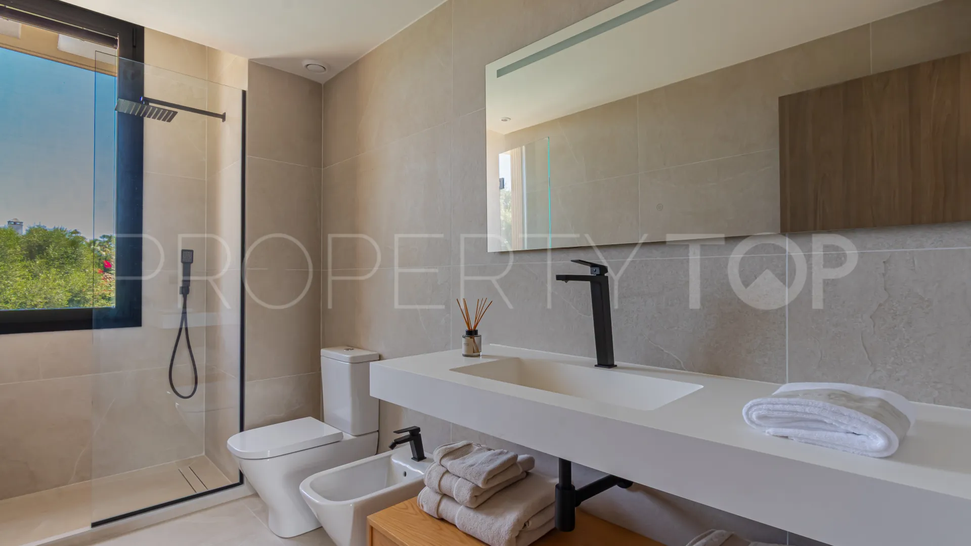 Villa for sale in Zona B with 5 bedrooms